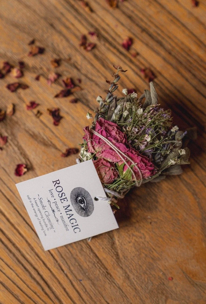 Anima Mundi Rose Magic Mini Wand