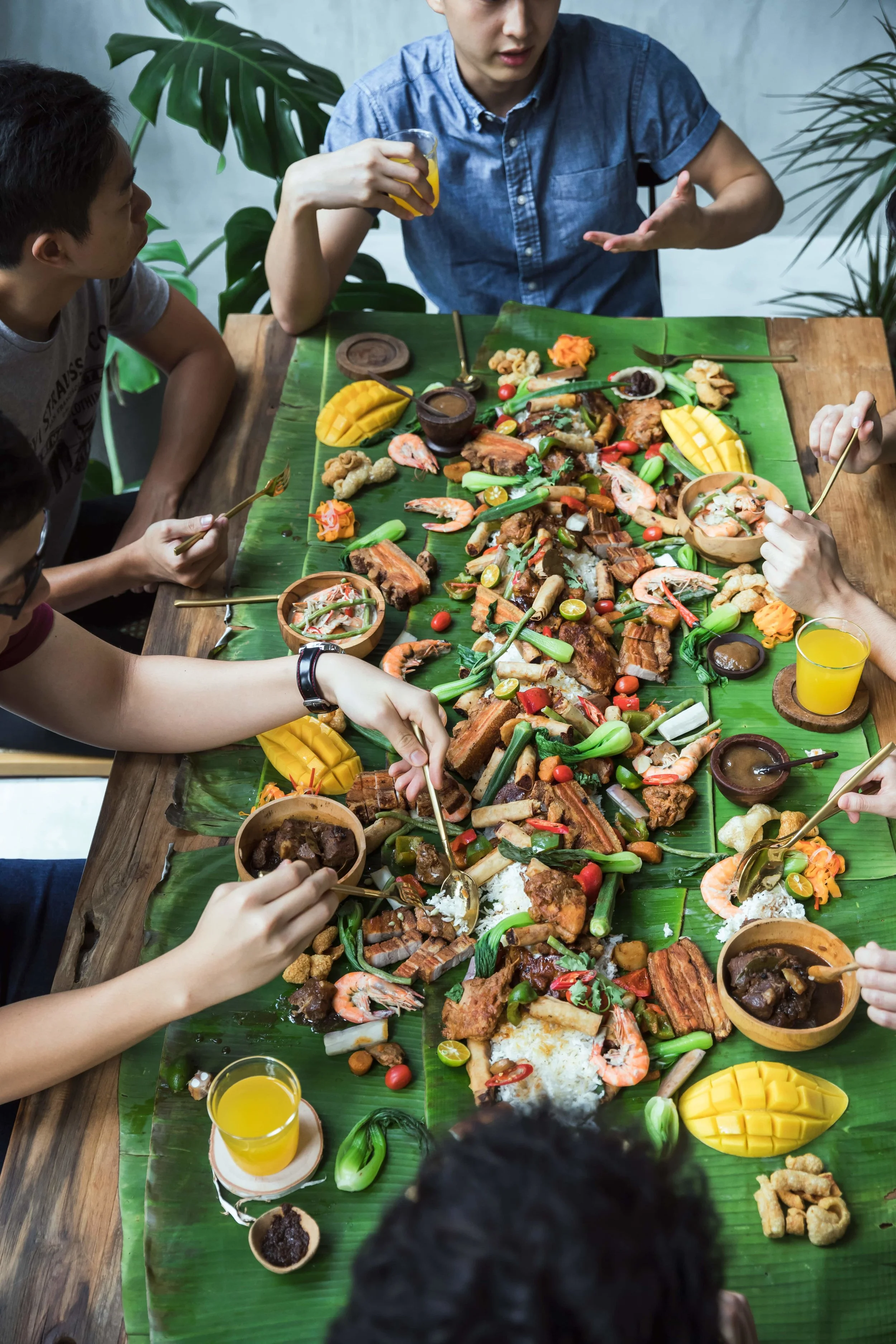 kamayan-3-min copy.jpg