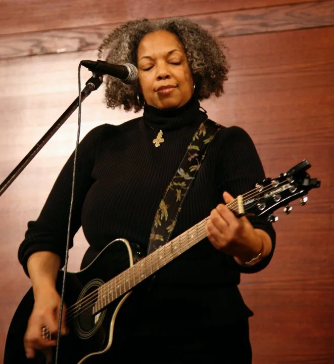 23547_105117689520681_7376306_n.jpg