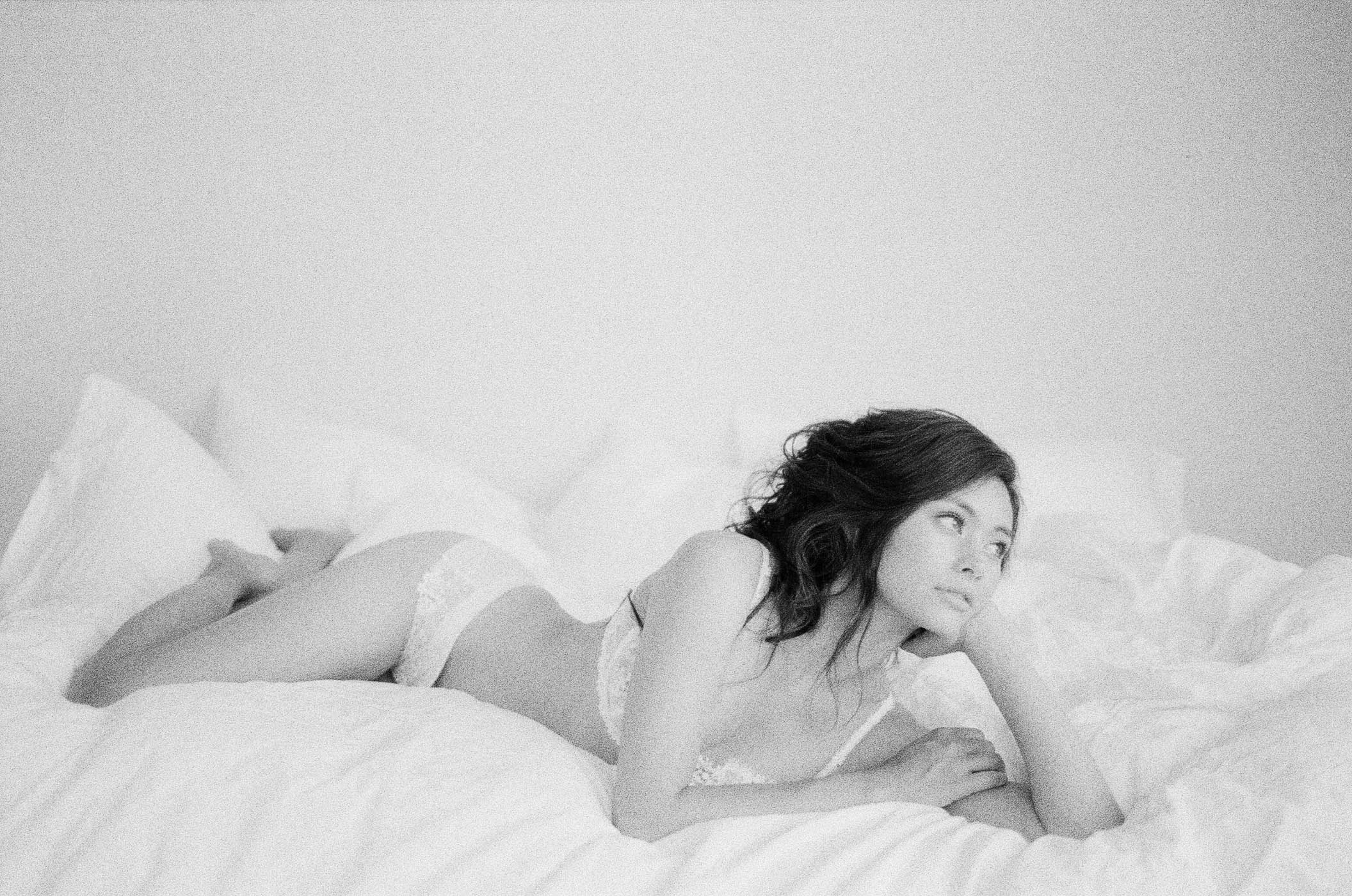 boudoir-on-film-112-Jen_Huang-Bhldn-207-Jen_Huang-000002370007.jpg
