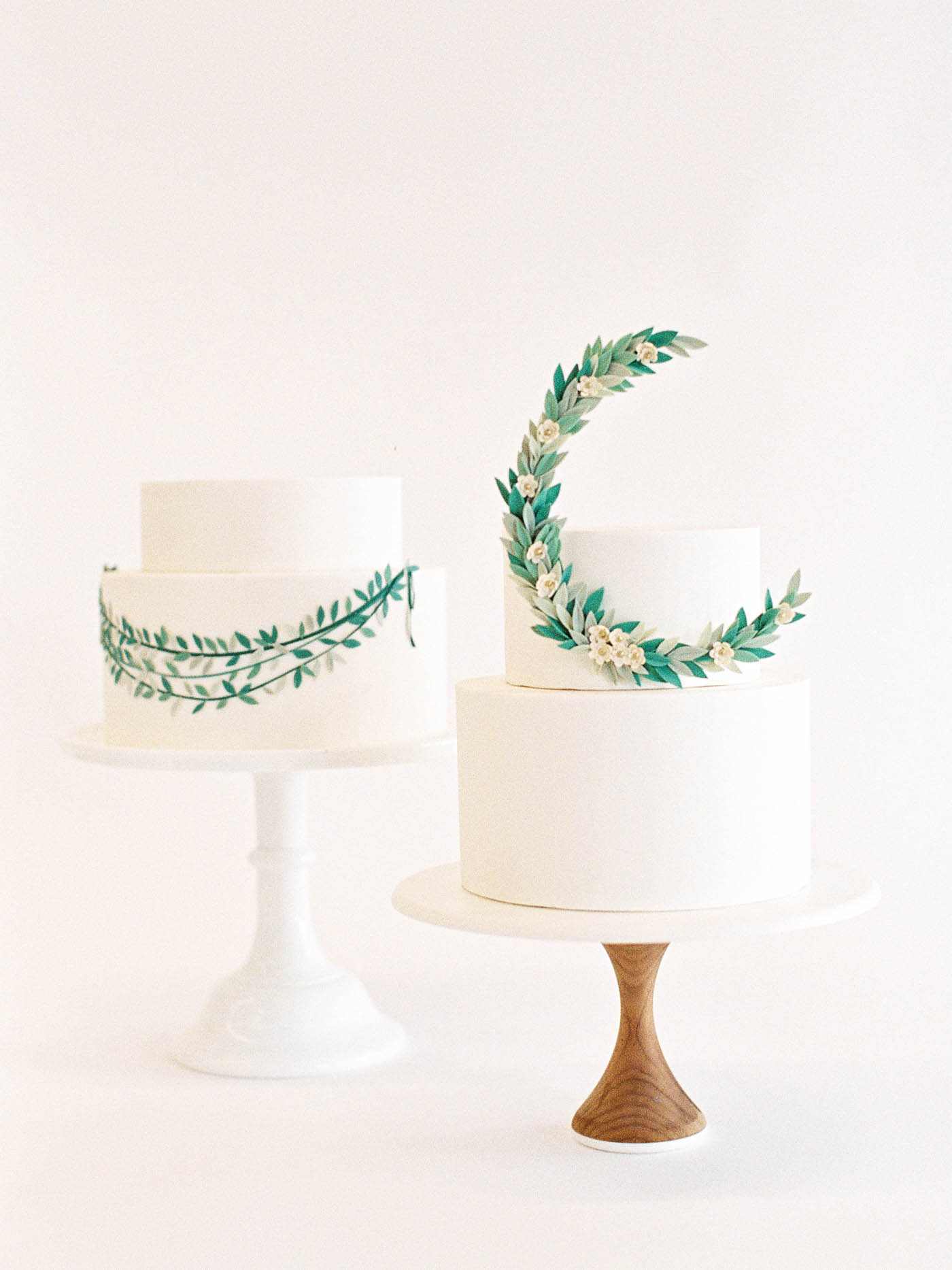 Delicate-Wedding-Cakes-13-Jen_Huang-002343-R1-007.jpg