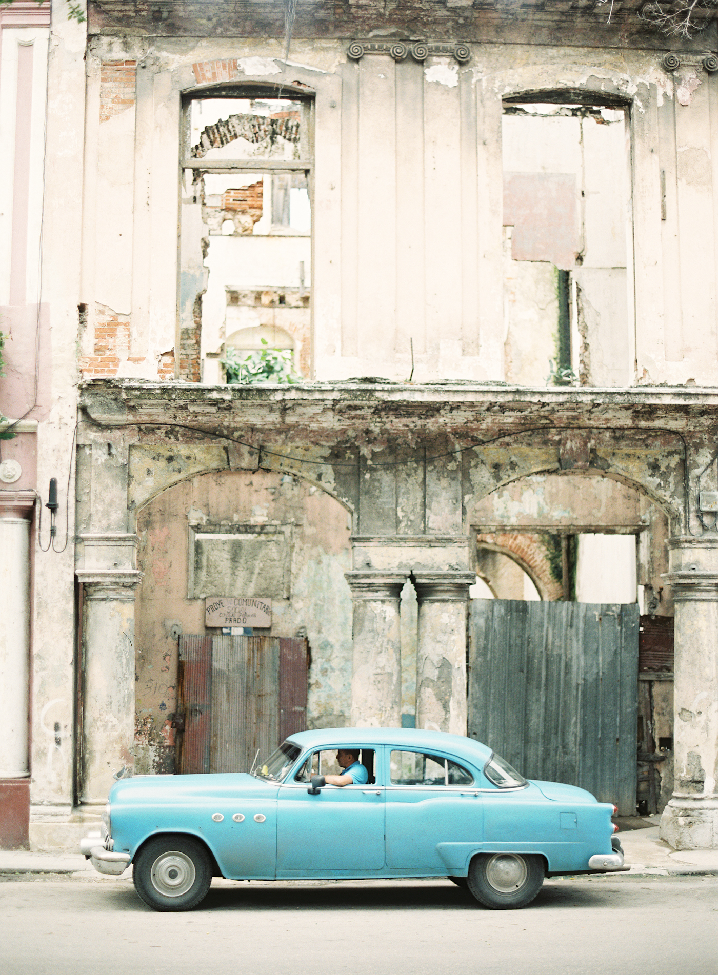JenHuang-Cuba2016-15-009434-R1-010.jpg