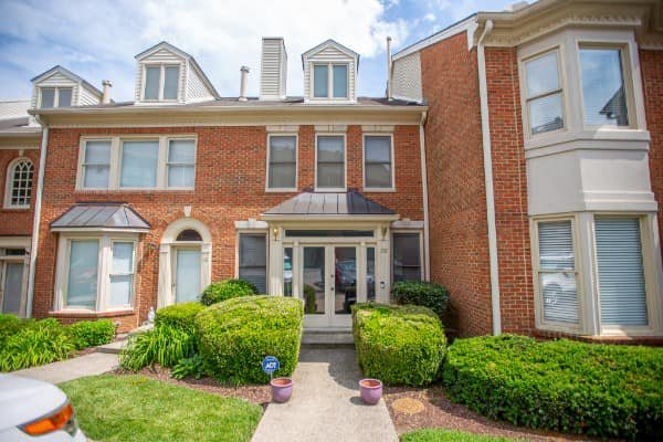 Know anyone looking for a great deal on a townhome in Green Hills (Nashville). Chris and I are selling our rental (2 bed/2.5 bath). Solid structure, but needs updating. Roof &amp; decking were recently replaced. Pool is directly behind this unit. Wou