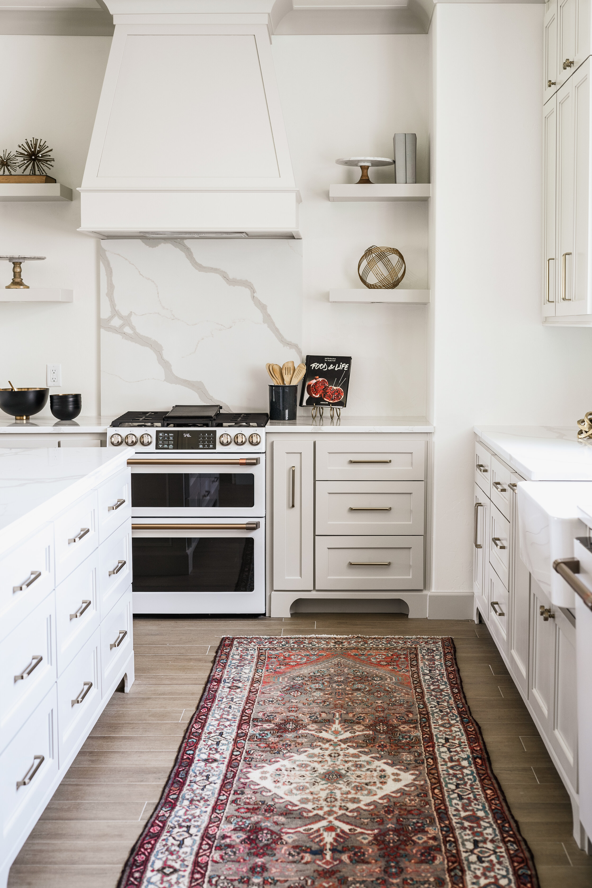 White kitchen