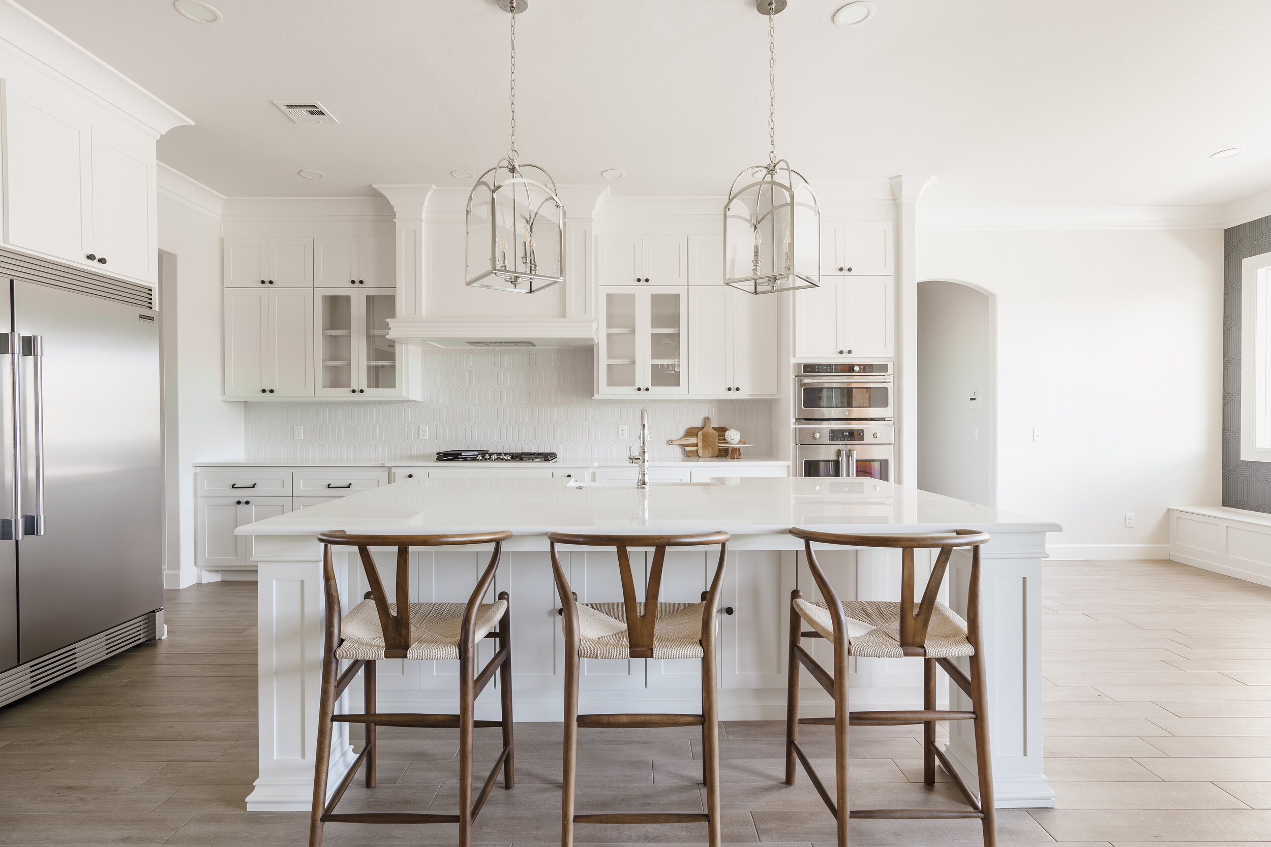 Neutral kitchen with white island