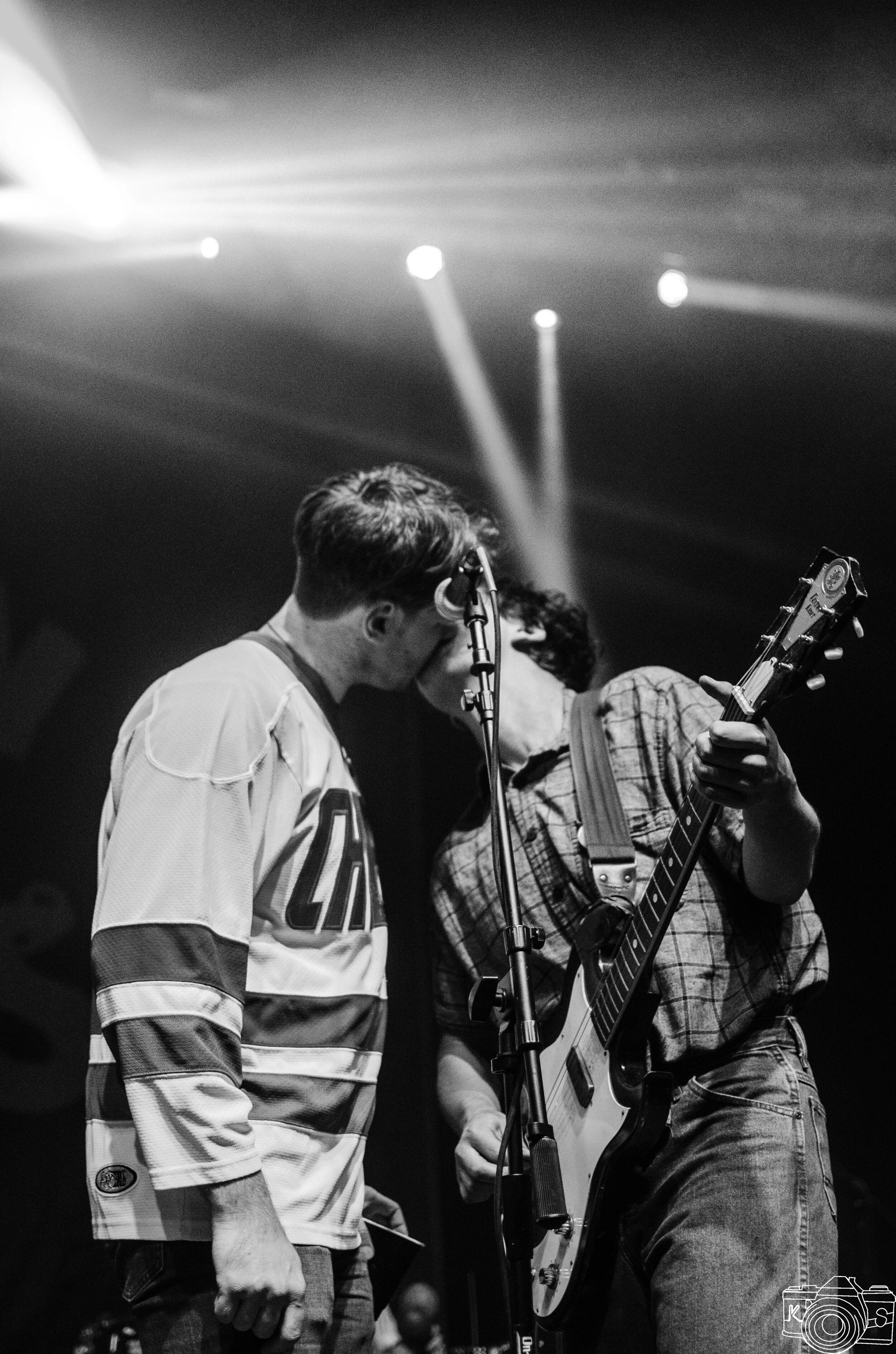 Twin Peaks // Riviera Theatre