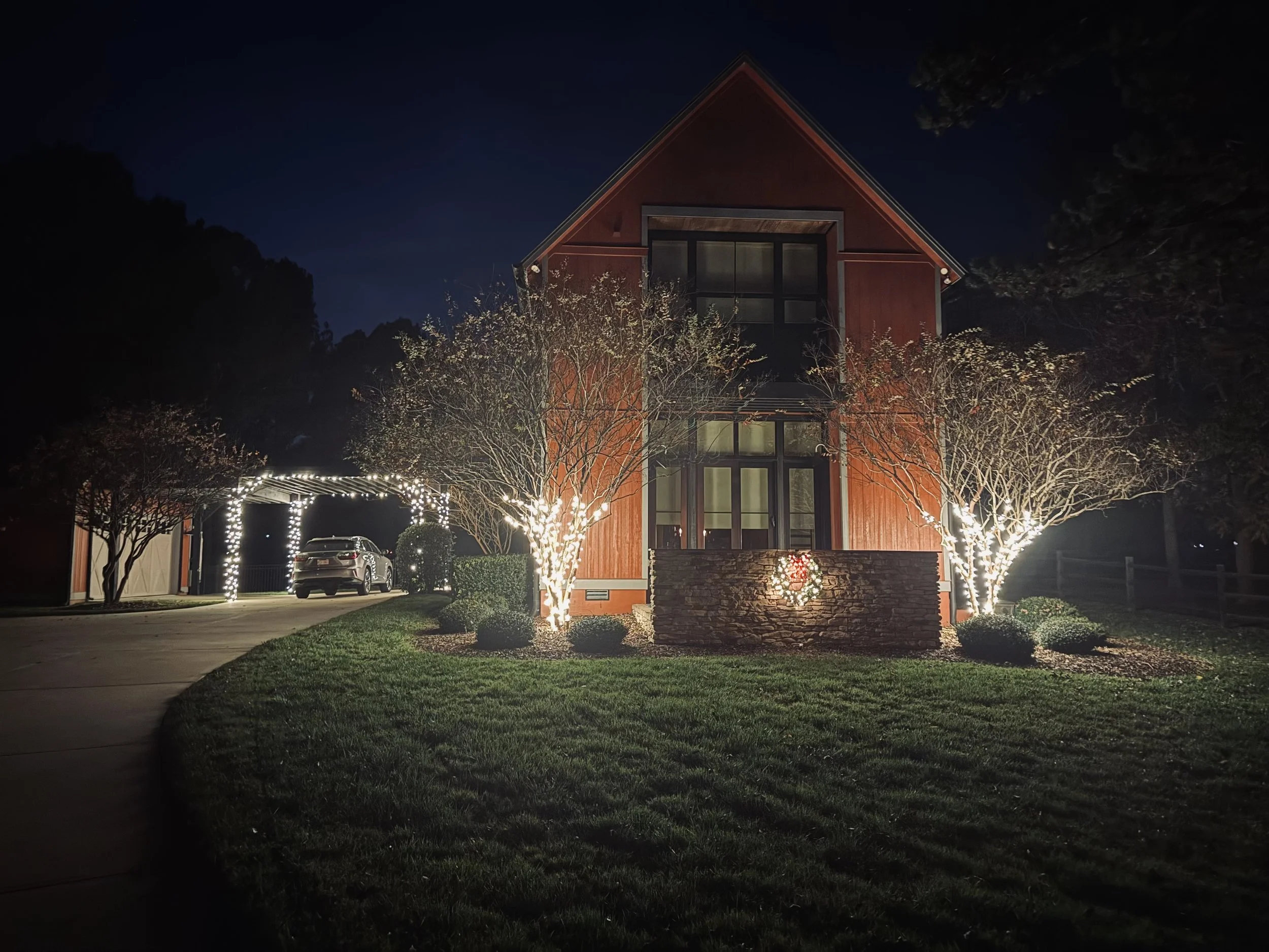 Christmas light installation in Flowers Plantation