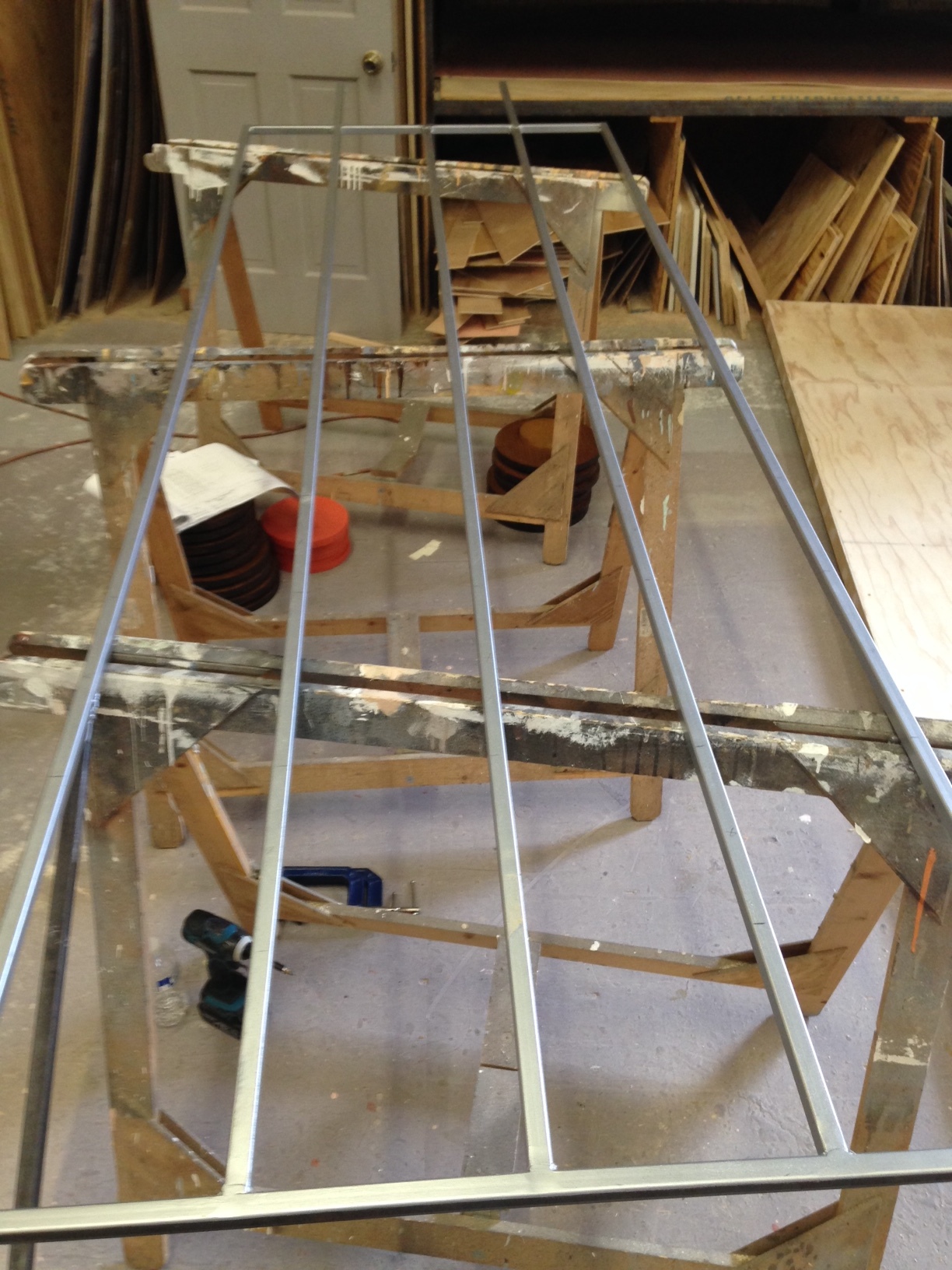  I welded 2 steel structures for the circles to attach to&nbsp; 