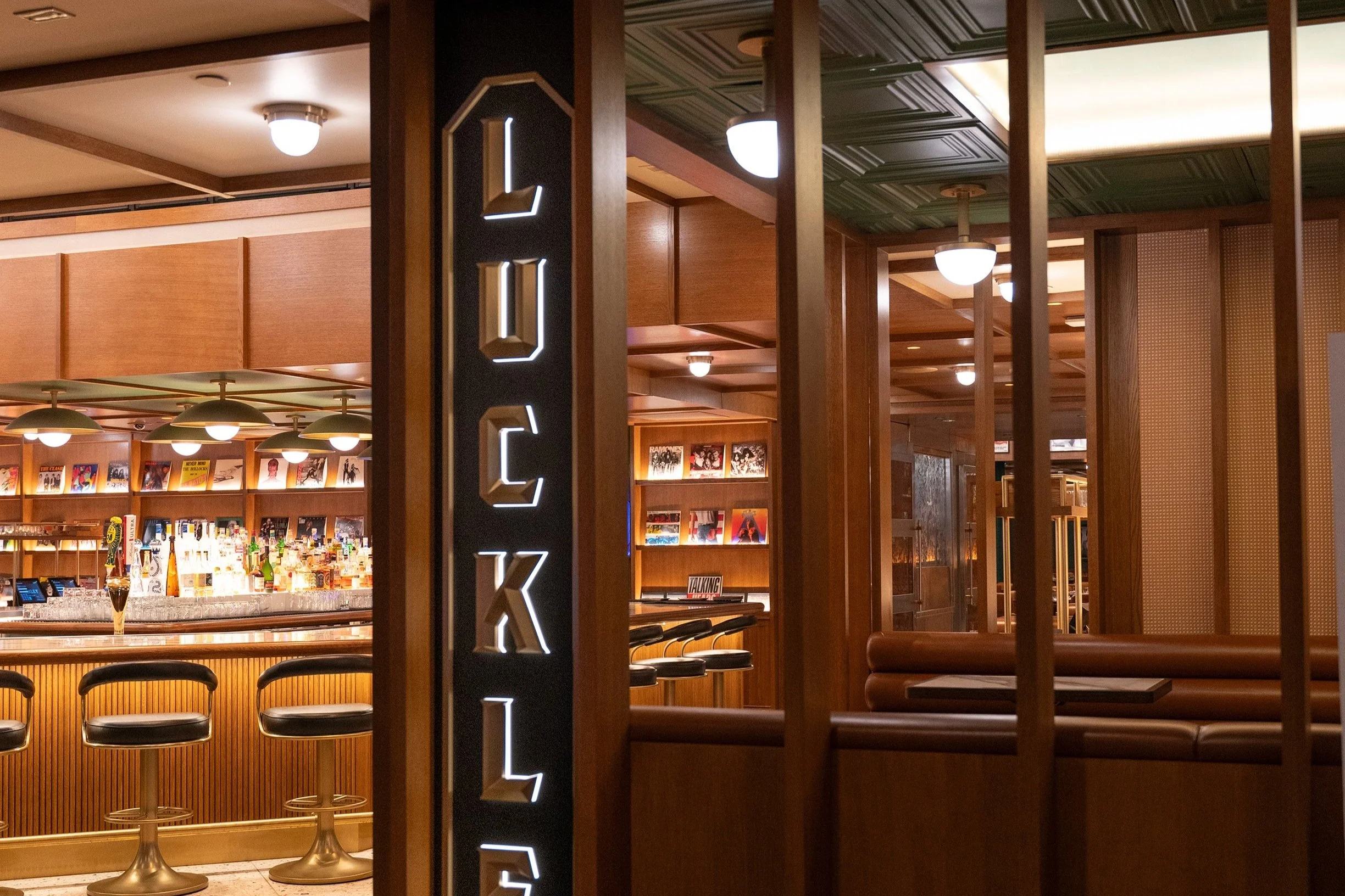 RIO_Luckley+Tavern-02.jpg