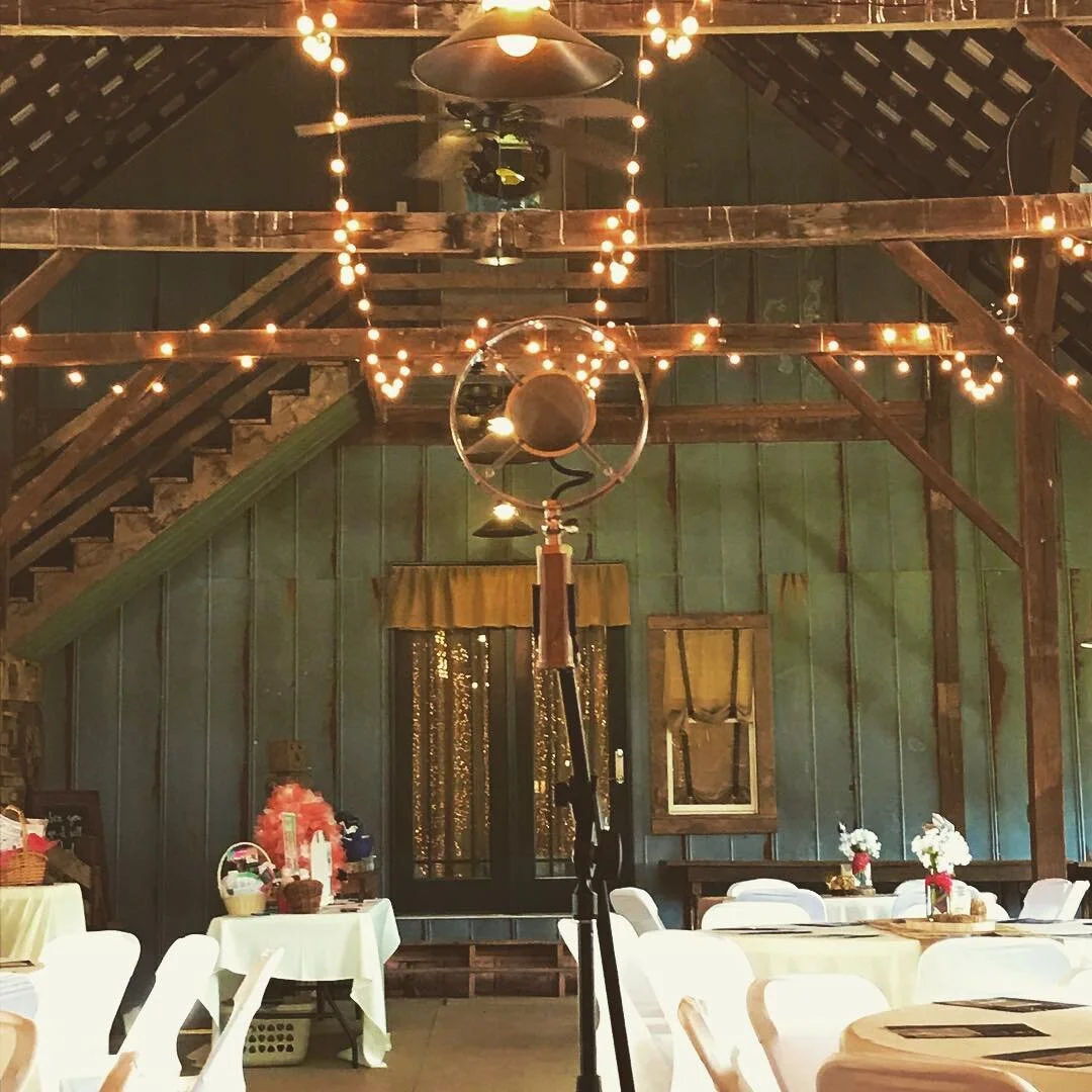 One mic is all you really need! Had a great evening with CASA of the TN Heartland at the Barn at Wildwood Springs. More pics coming soon. #courtappointedspecialadvocates #driftboatcowboys