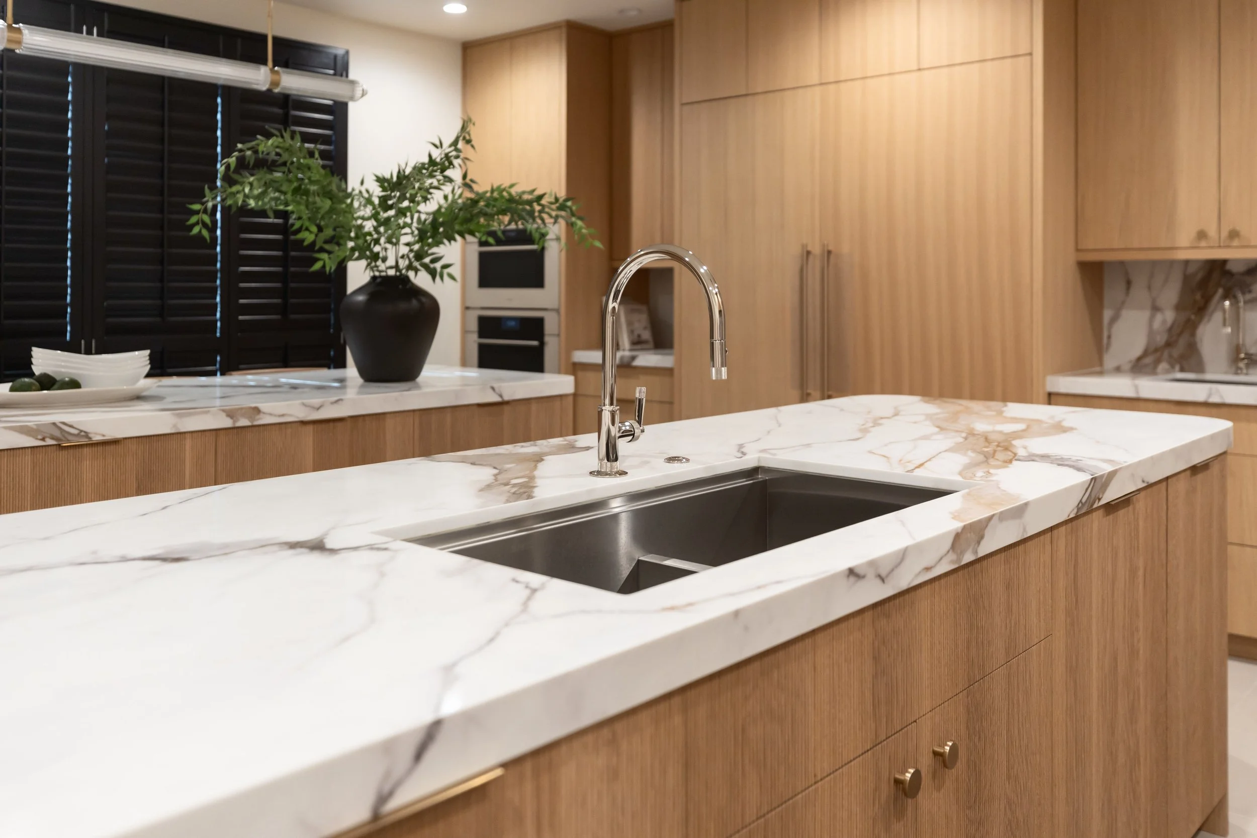 Modern Kitchen Interior Design by Suzanne Rugg Interior Design in Scottsdale, AZ (7).jpg