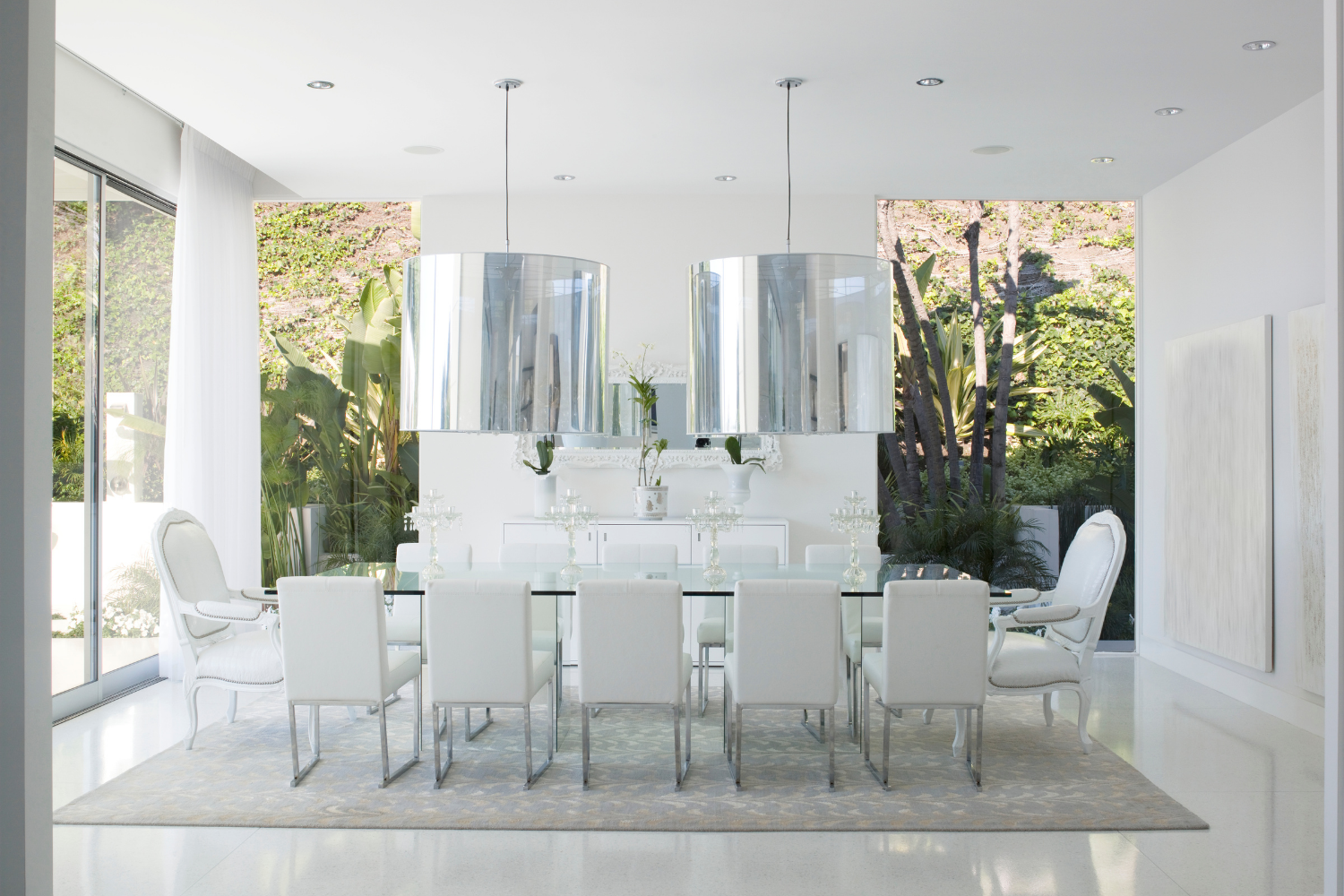 3 Easy Tips to Simplify Hosting with Design &amp; Organization 