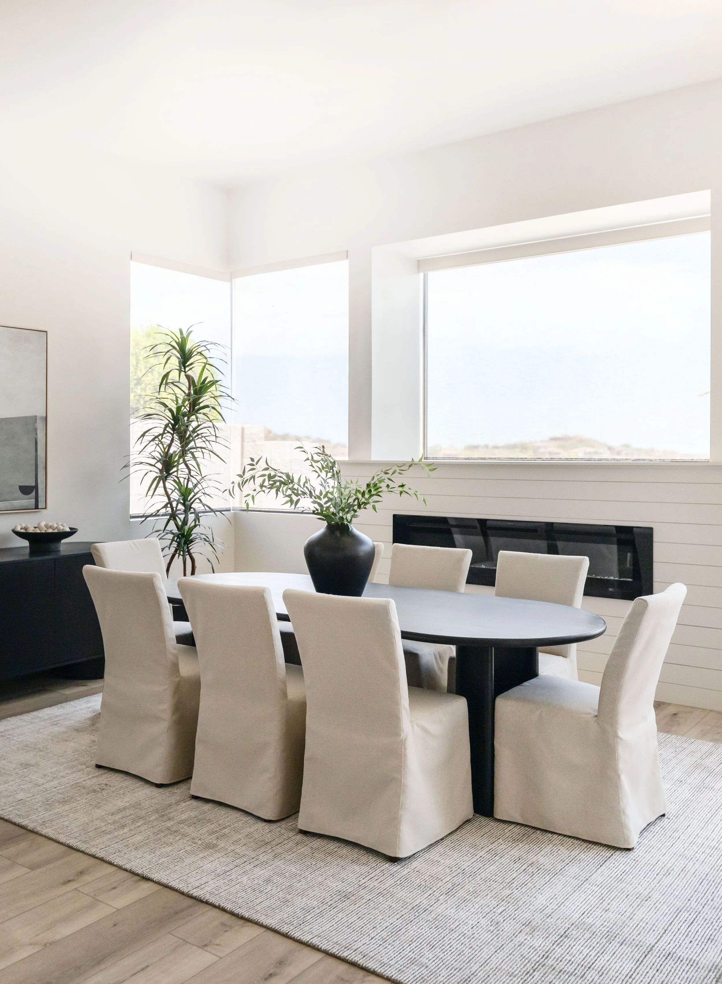 Dining Room Interior Design by Suzanne Rugg Interior Design in Scottsdale, AZ (1).jpg