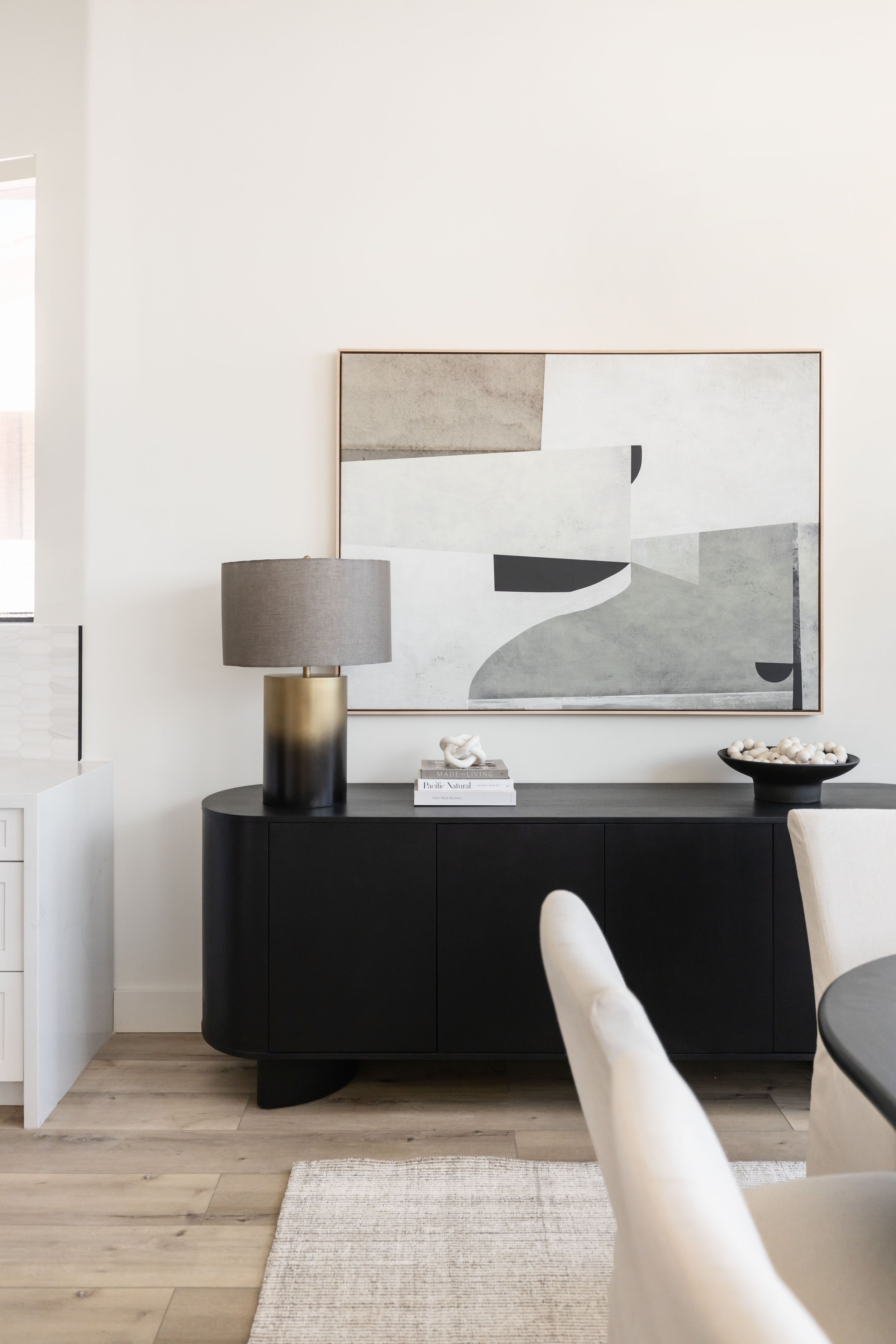 Dining Room Interior Design by Suzanne Rugg Interior Design in Scottsdale, AZ (5).jpg