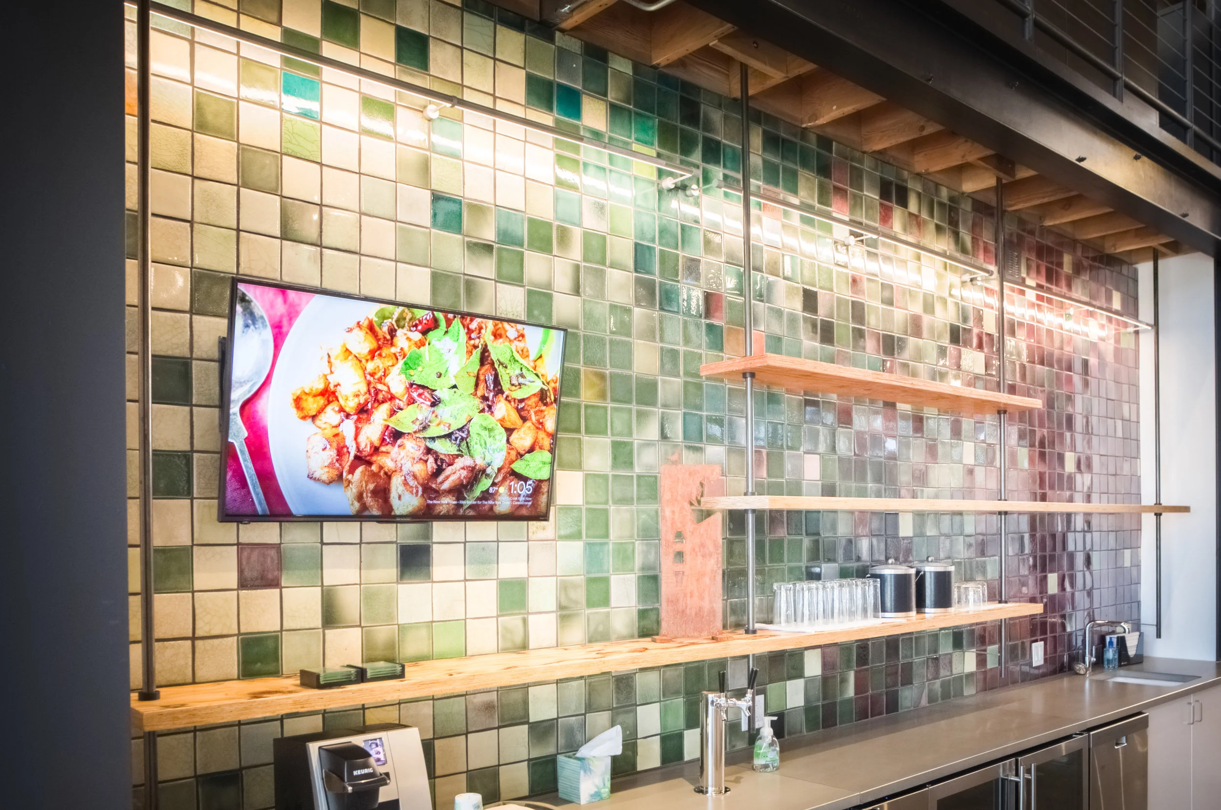 Luminii, Teava Westfield