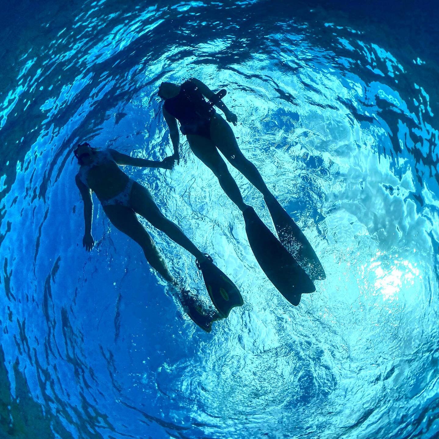 It&rsquo;s hard times. Pick those who deserve your love carefully. Hold their hand tight and feel the safety that comes from the integrity of true respect. @verdamarley @lyndsilarose thanks for the beautiful time in the water today, on assignment wit