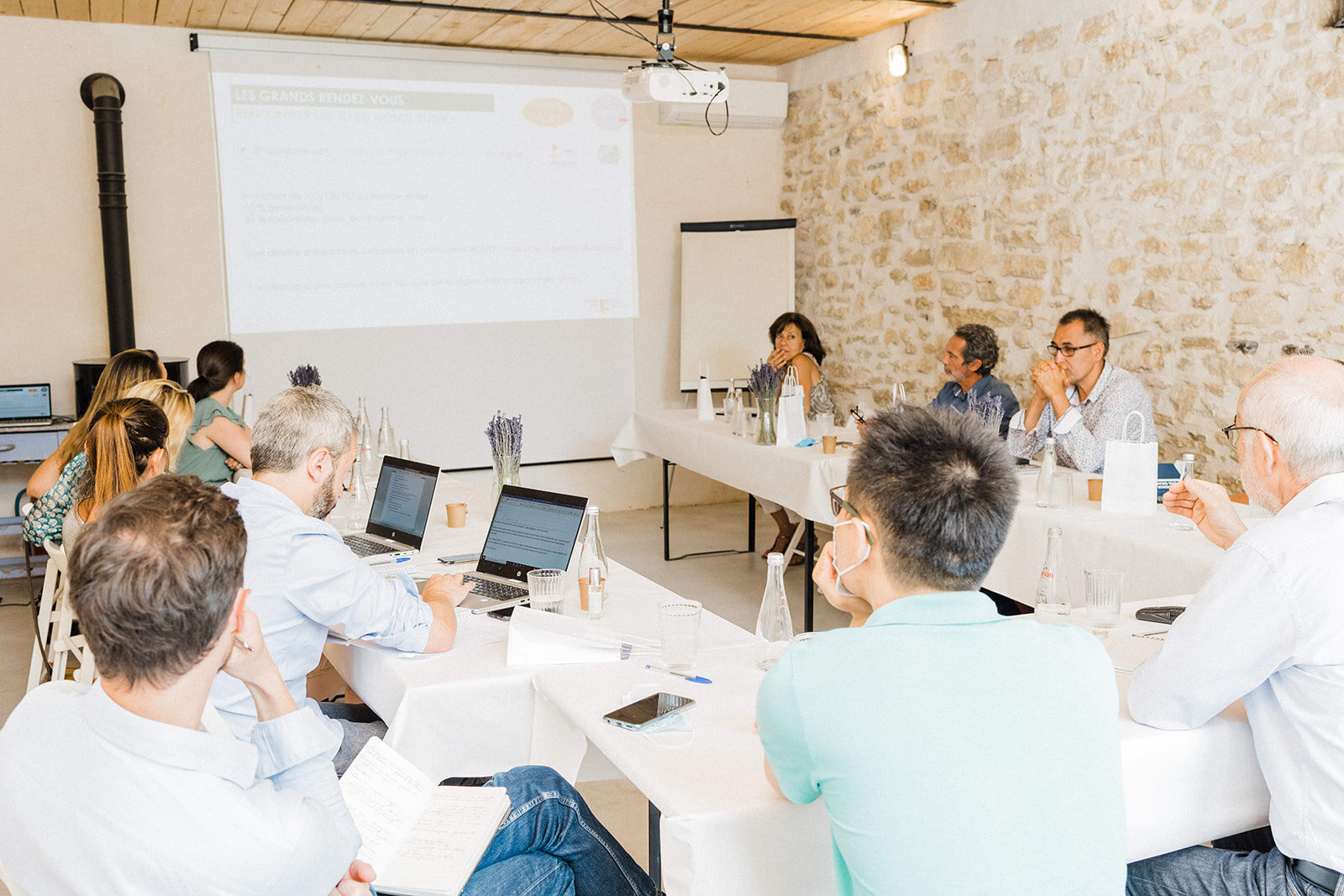 SEMINAIRE _TERE UGO MAISON DE LAVANDE .jpg