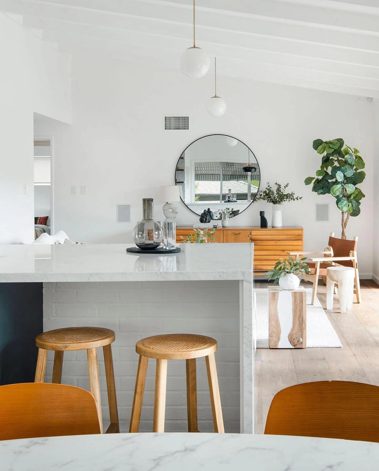 Sad to say goodbye to our friends&rsquo; stunning Mount Washington home 🤍It was amazing to see the love for this house - 36 offers and sold for well over asking.