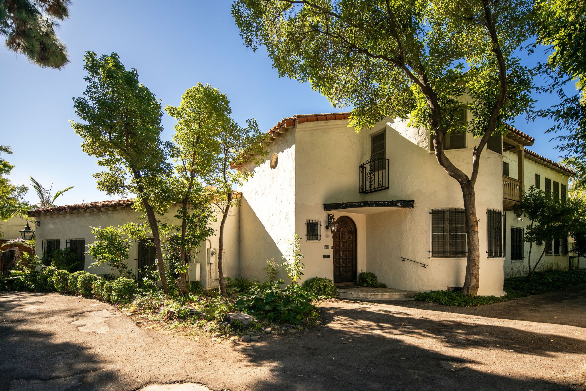 1023 Benedict Canyon Drive, Beverly Hills Sold - $4,162,312