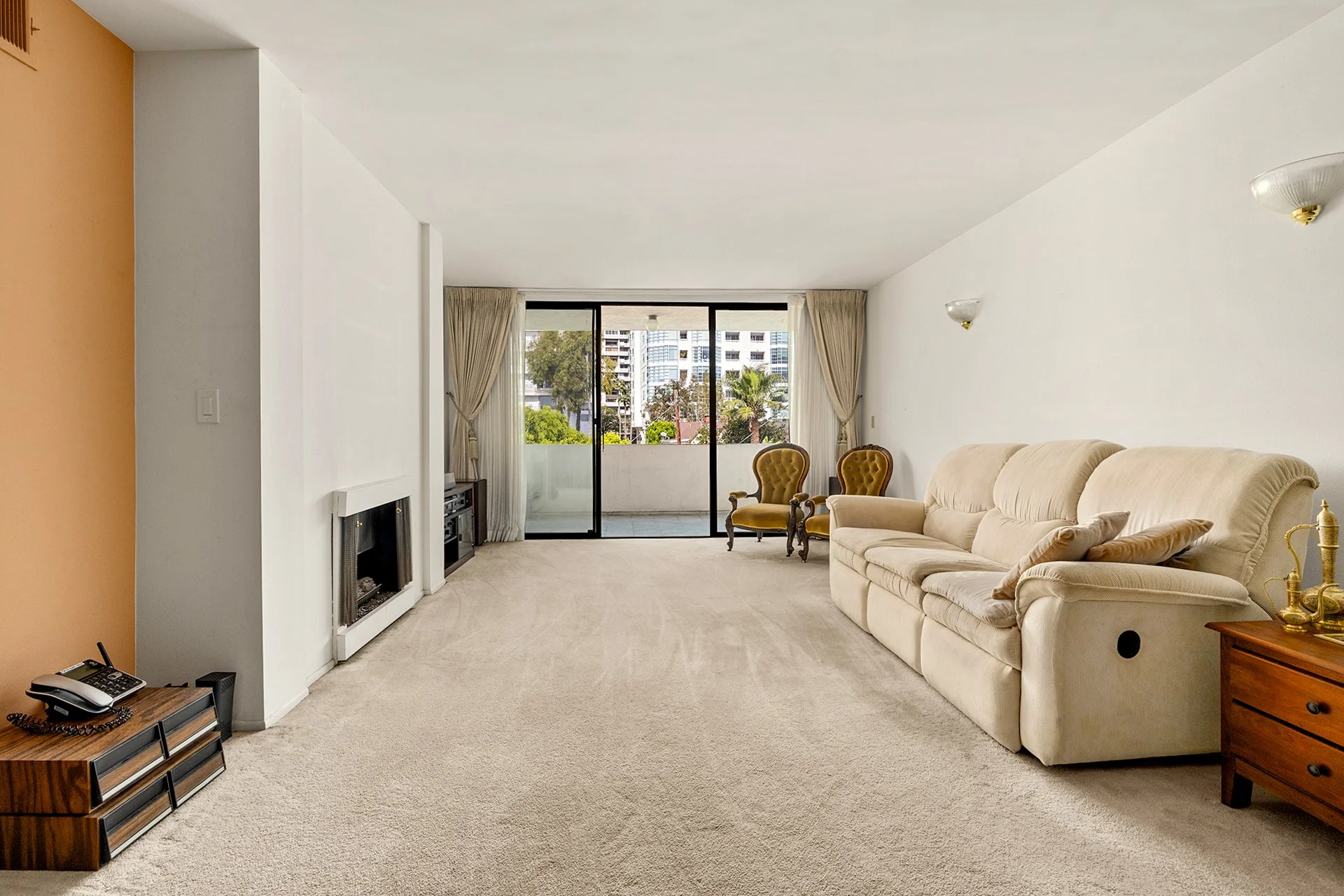 1250 S Beverly Glen Blvd #406<br>Sold - $775,000