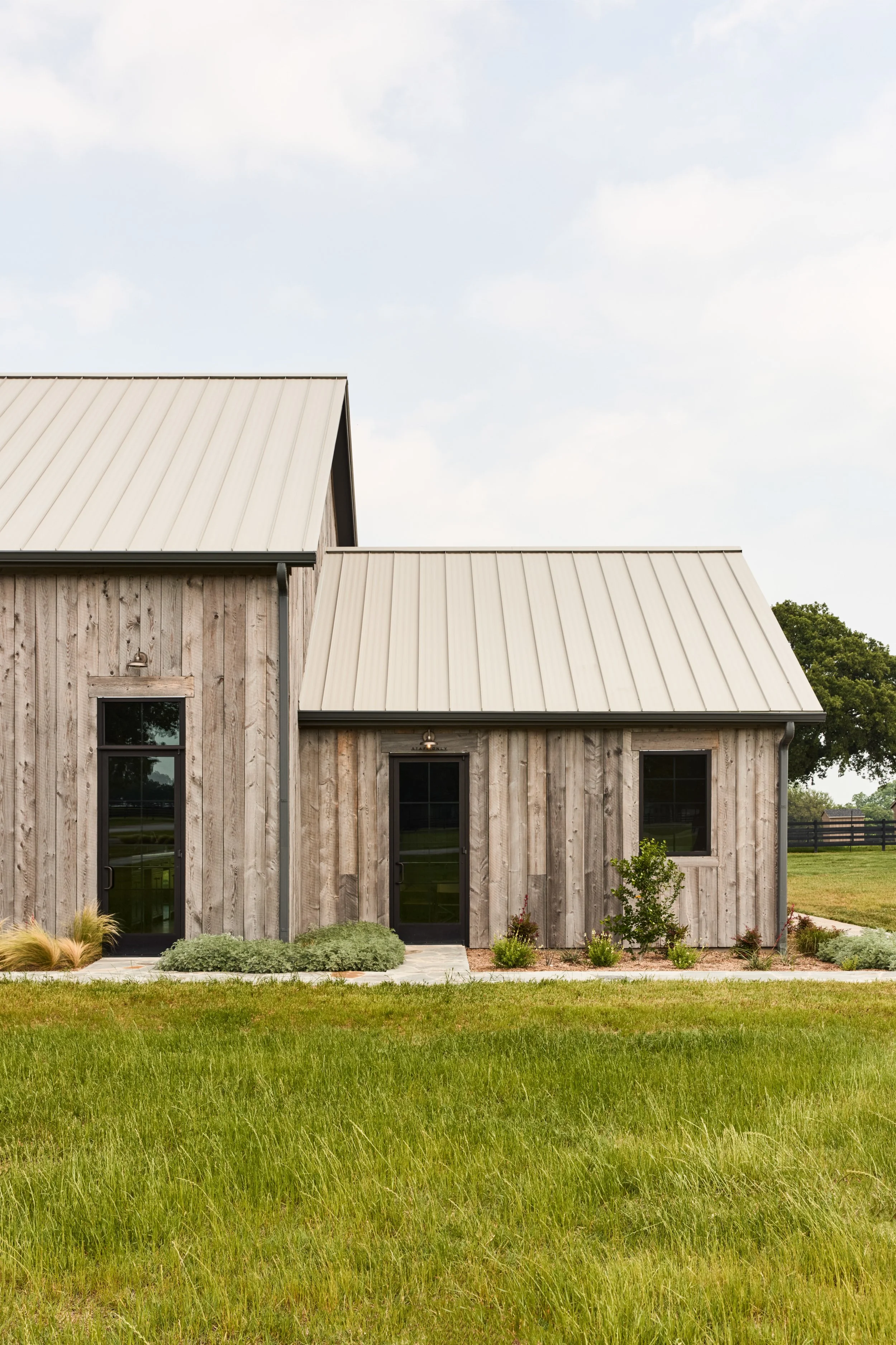 HSH_Saddlerock_Exteriors_028_Edit.jpg