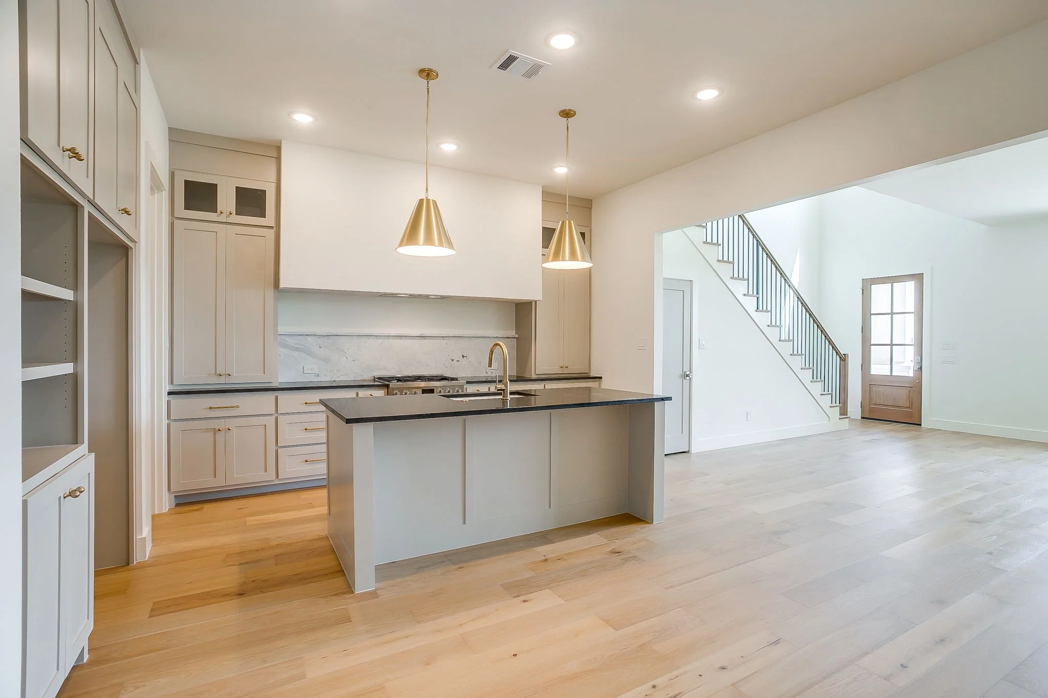13837 Carnegie Dr (27 of 54).jpg