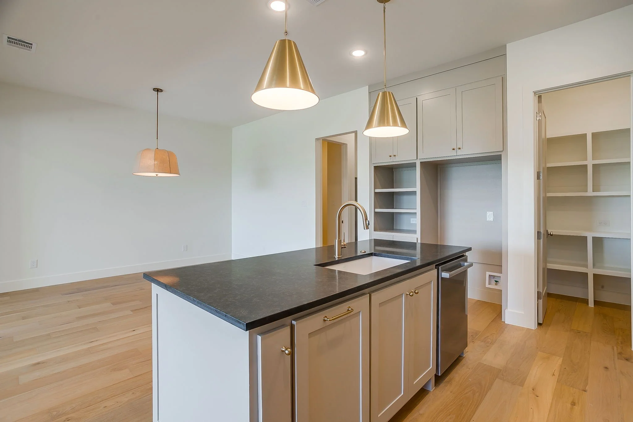 13837 Carnegie Dr (17 of 54).jpg