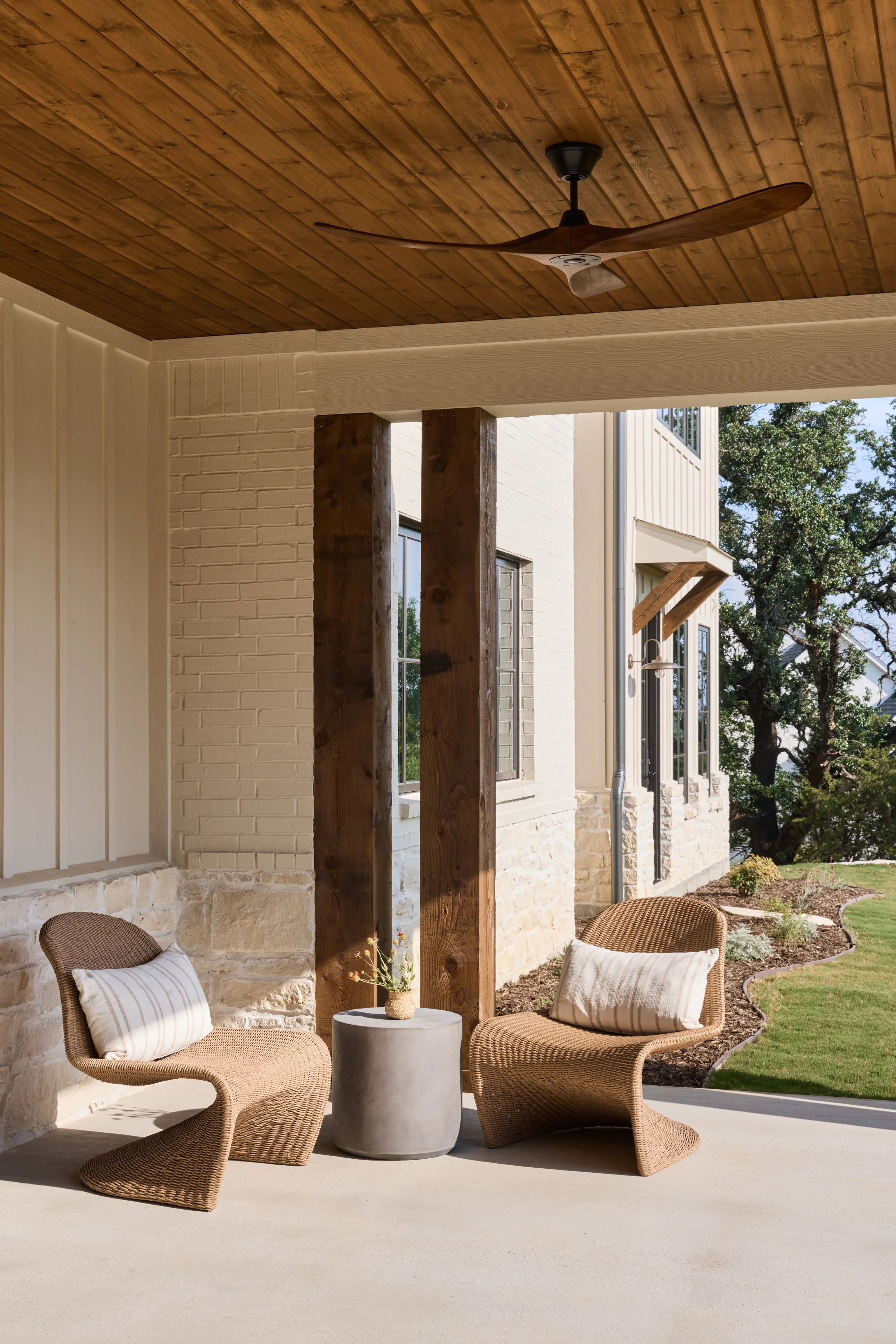 HSH_Aledo_River_Residence_350_Edit.jpg