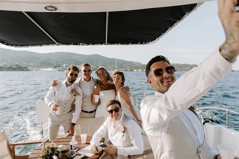 greece boat wedding4.jpg