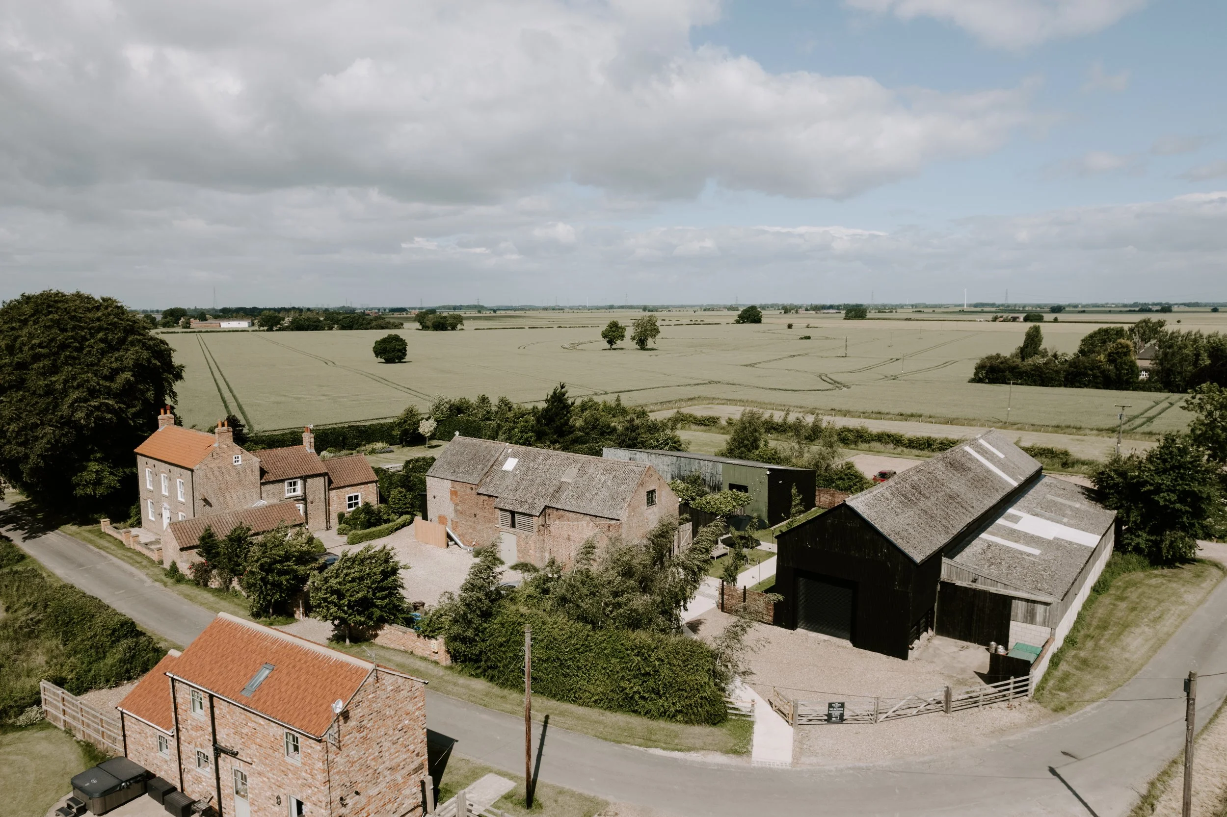 ella and chris - east yorkshire barn-2.jpg