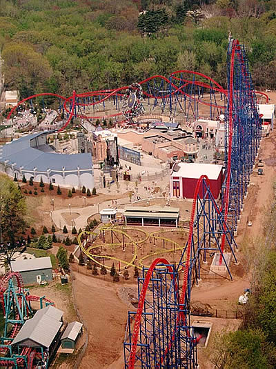  An overview of the highly rated Superman: Ride of Steel which opened with the grand opening of the park in 2000. 