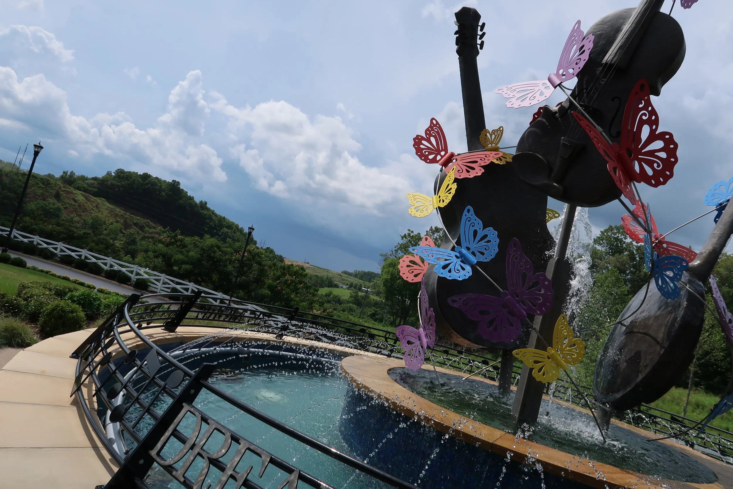 Dollywood's DreamMore Resort: Southern Comfort in the Lap of Luxury