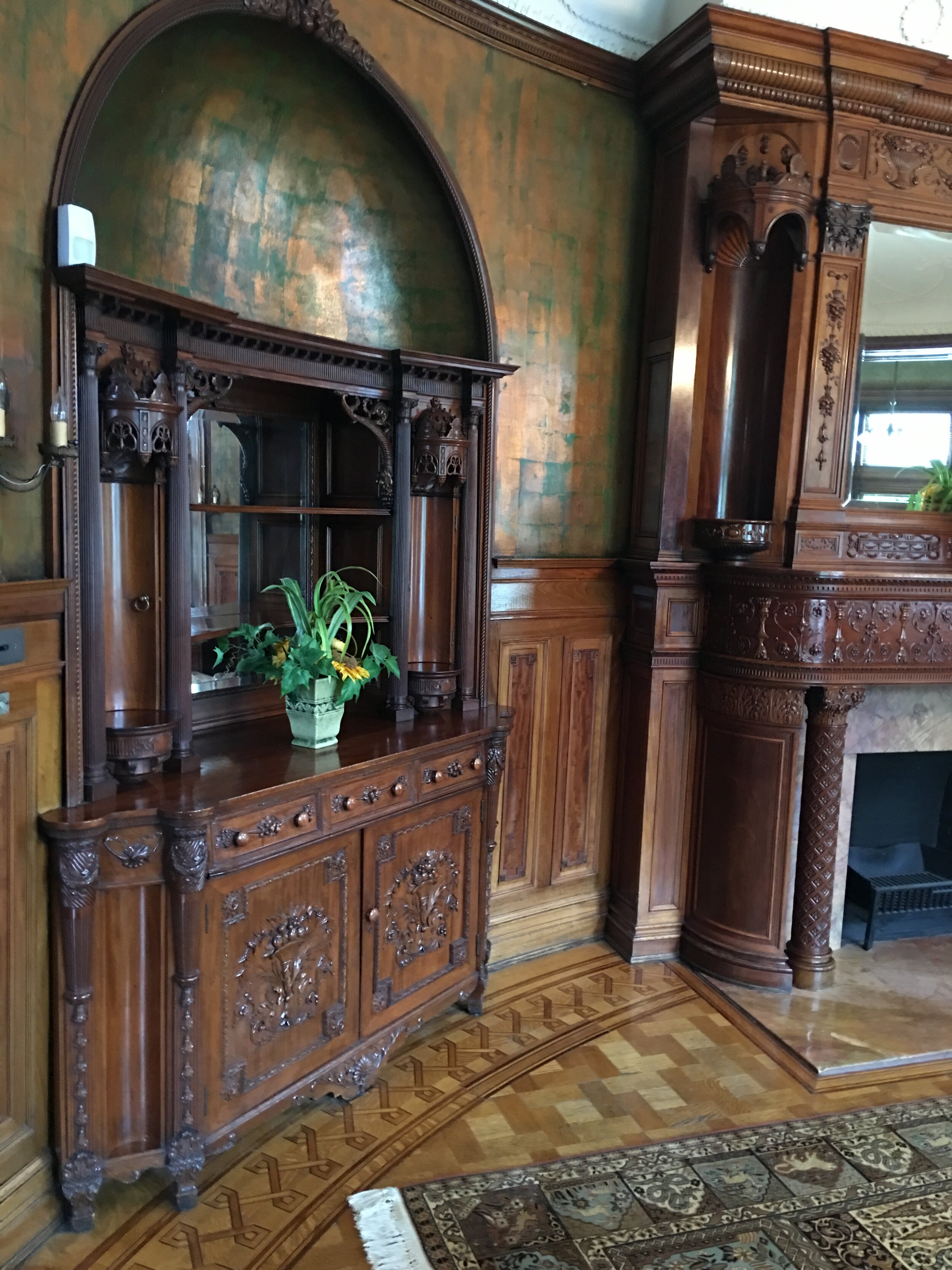 Detail Clean & Polish Wayne State Alumni House