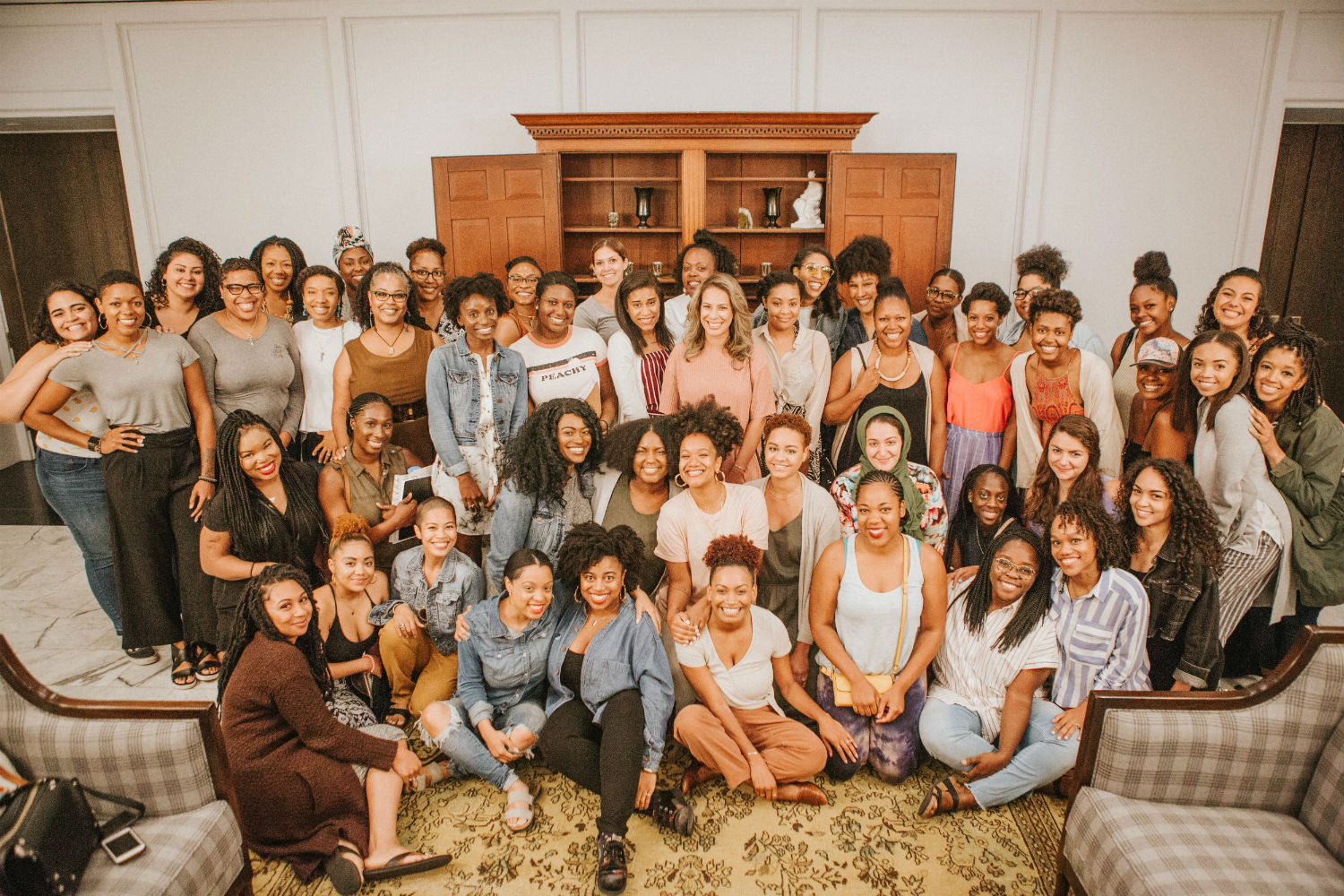 Group photo of Alex Elle's writing retreat participants