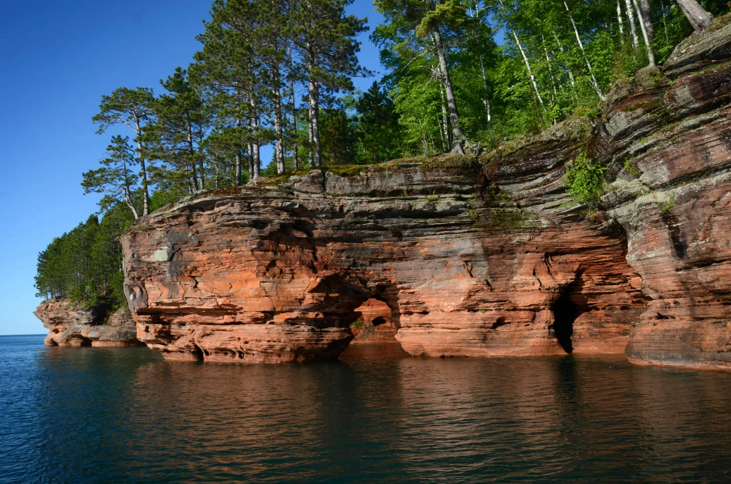 bayfield-lake-superior-sea-caves.jpg