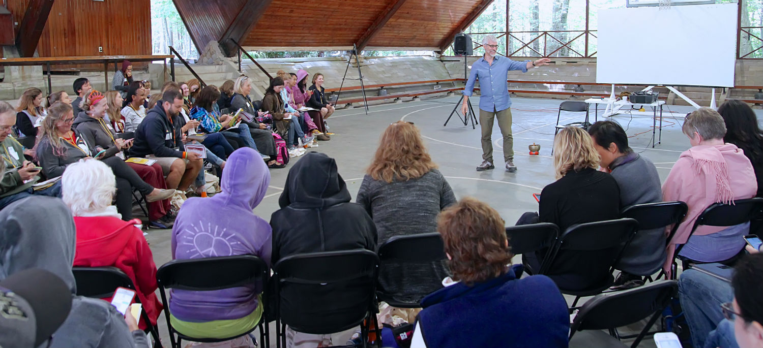 Jeffrey Davis leading a retreat