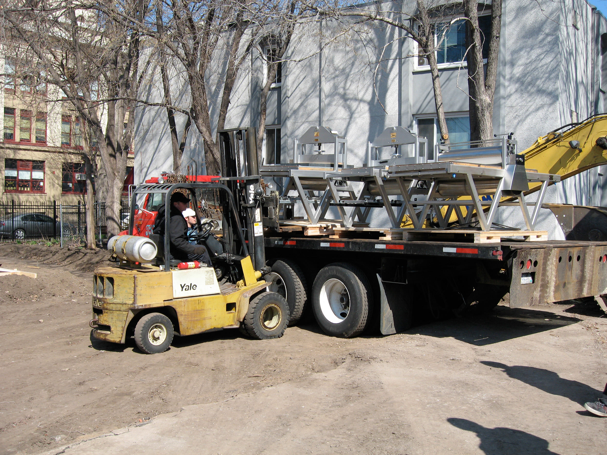 Press delivery from 2638 Lyndale location to 912 West Lake