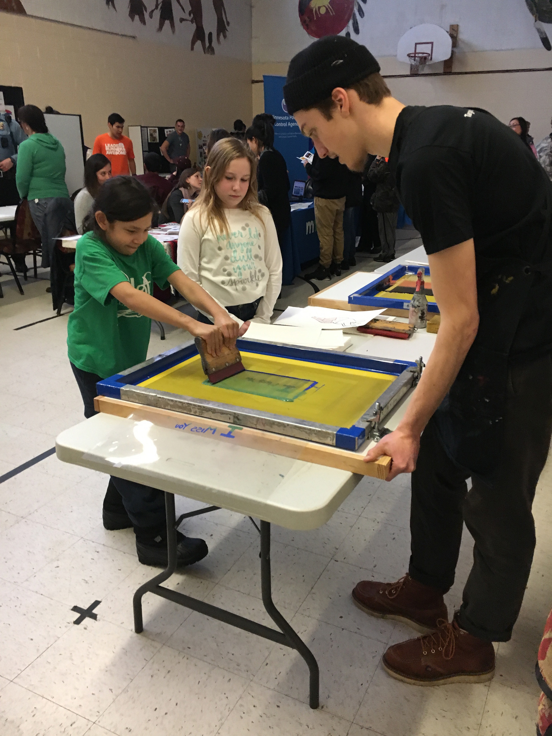 Screenprinting at Little Earth student choice day