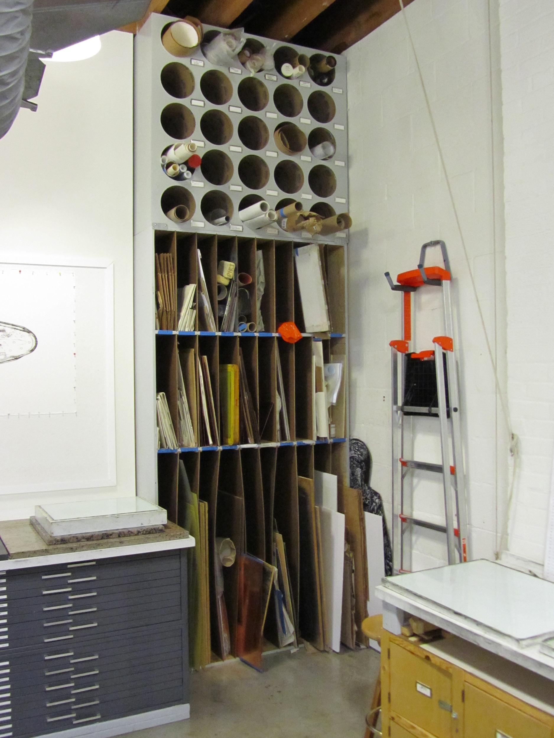 Storage for large and roll materials