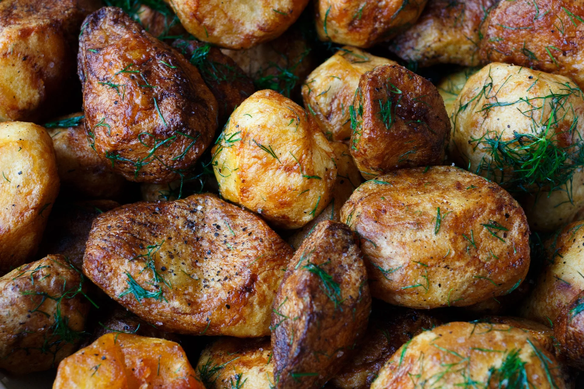 healthy-halal-online-meat-delivery-uk-delicious-garnish-potatoes