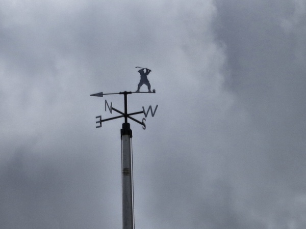 2013openmuirfieldgullaneweathervane.jpg