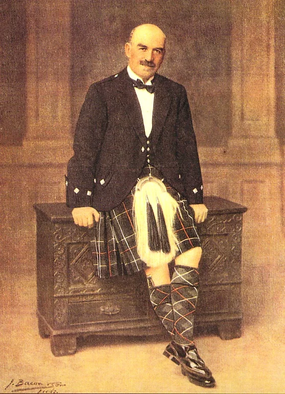 mackenzie_plusfours.jpg