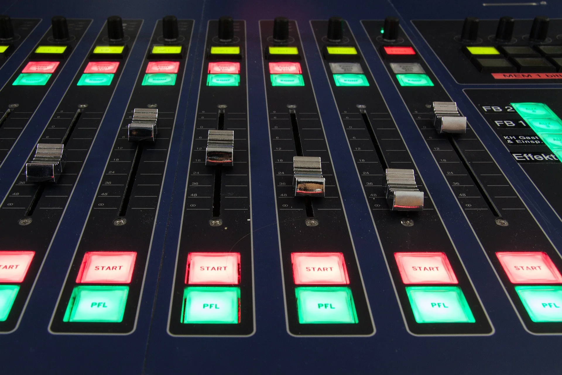 mixer-226180_1920.jpg