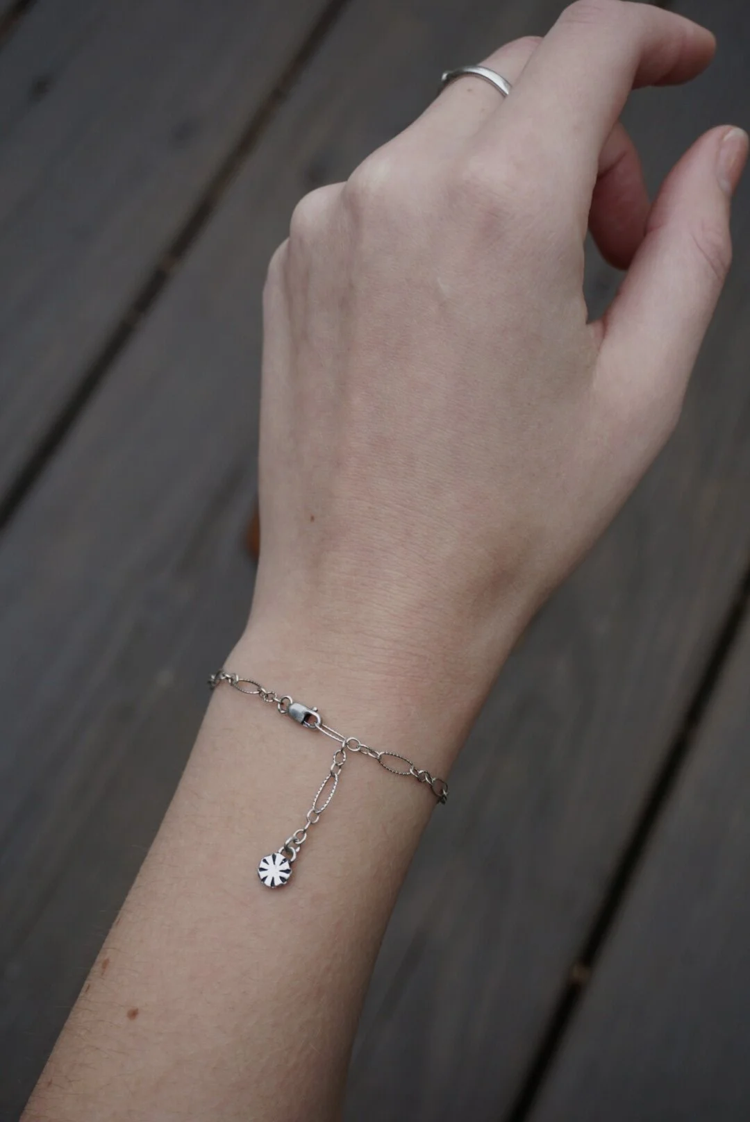 CD72A5AE-514D-485E-953C-1813B20FEED2