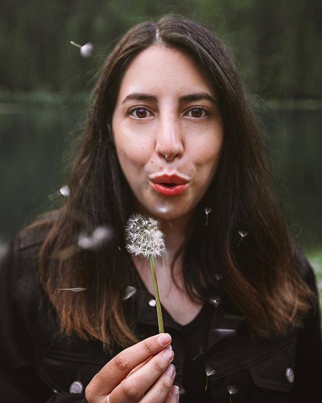 🎶 I just took a DNA test, turns out, I&rsquo;m 100% dat bitch 🎶

Love me some Lizzo lyrics, and love me some cliche dandelion pics. I just HAD to have a go. Check out the last pic to see me nearly eating it 🤣

I&rsquo;m back in London editing my l