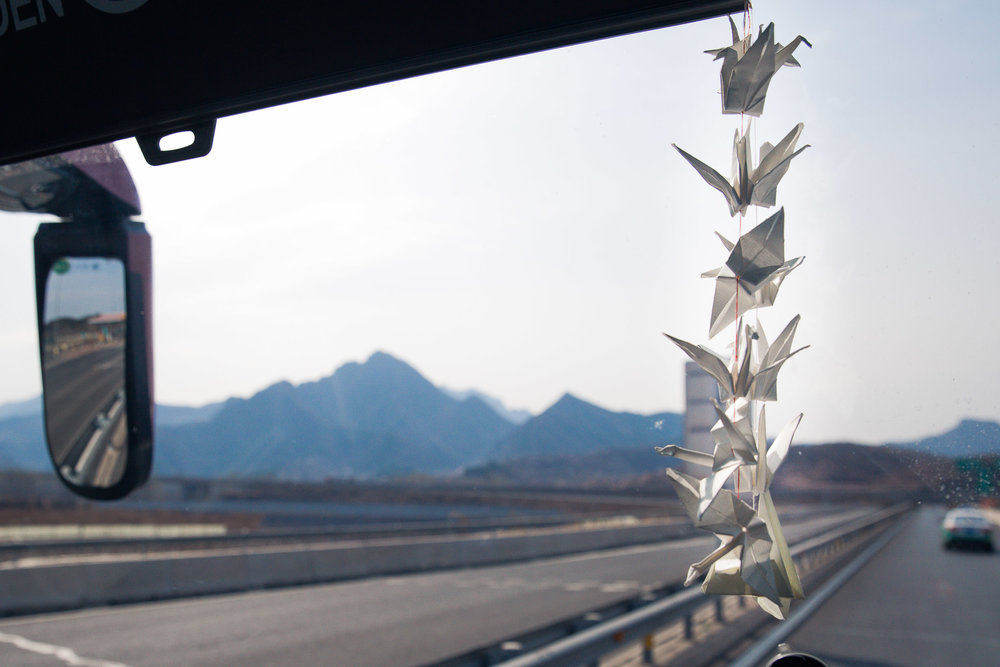 Paper_Cranes_Great_Wall