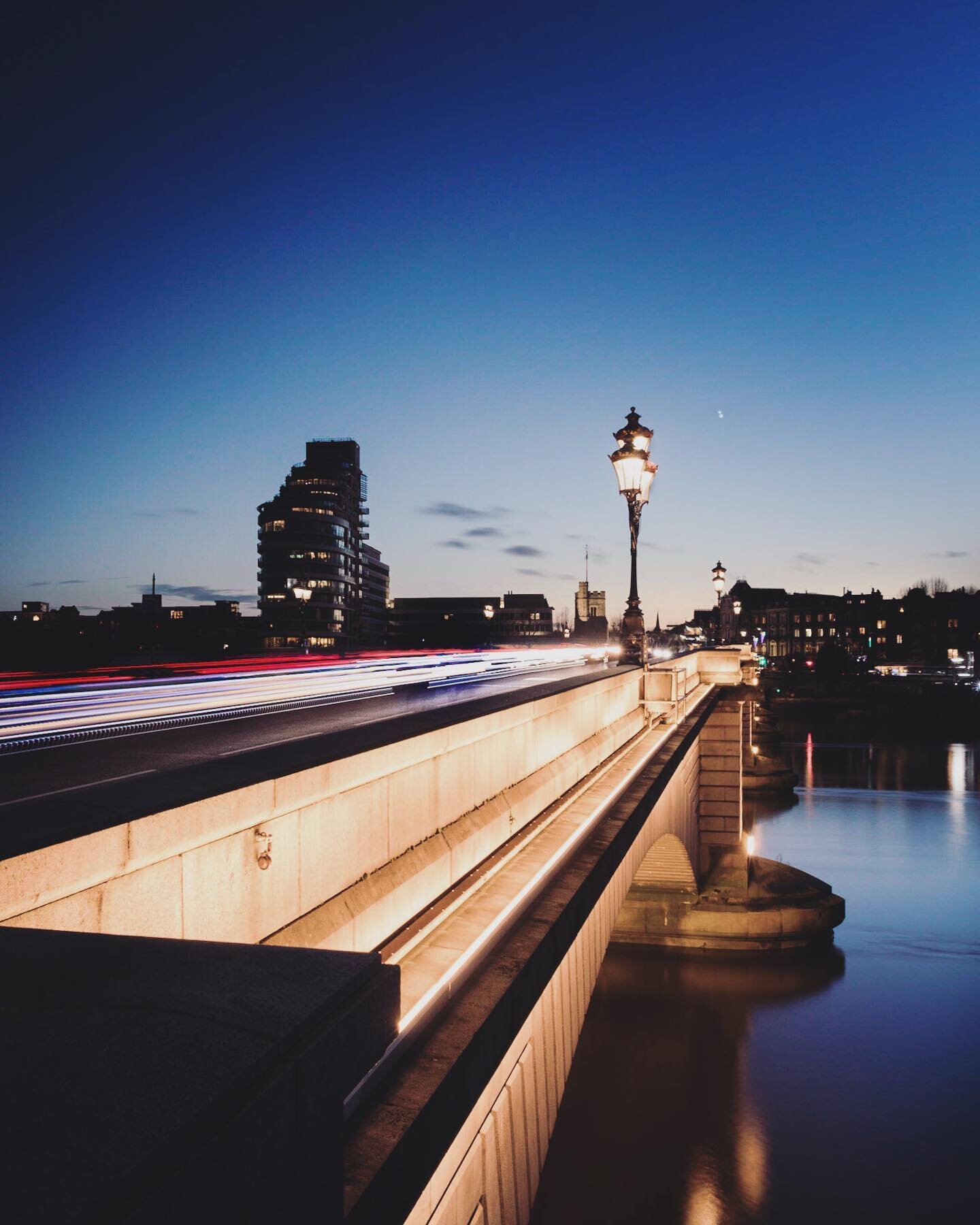 When Stars (or planets) Align 🪐

Last night, having just finished a day&rsquo;s work (shooting PR), I was standing on Putney bridge taking in the last rays of sunlight when a stranger approached me. He saw my camera and asked if I was there to shoot