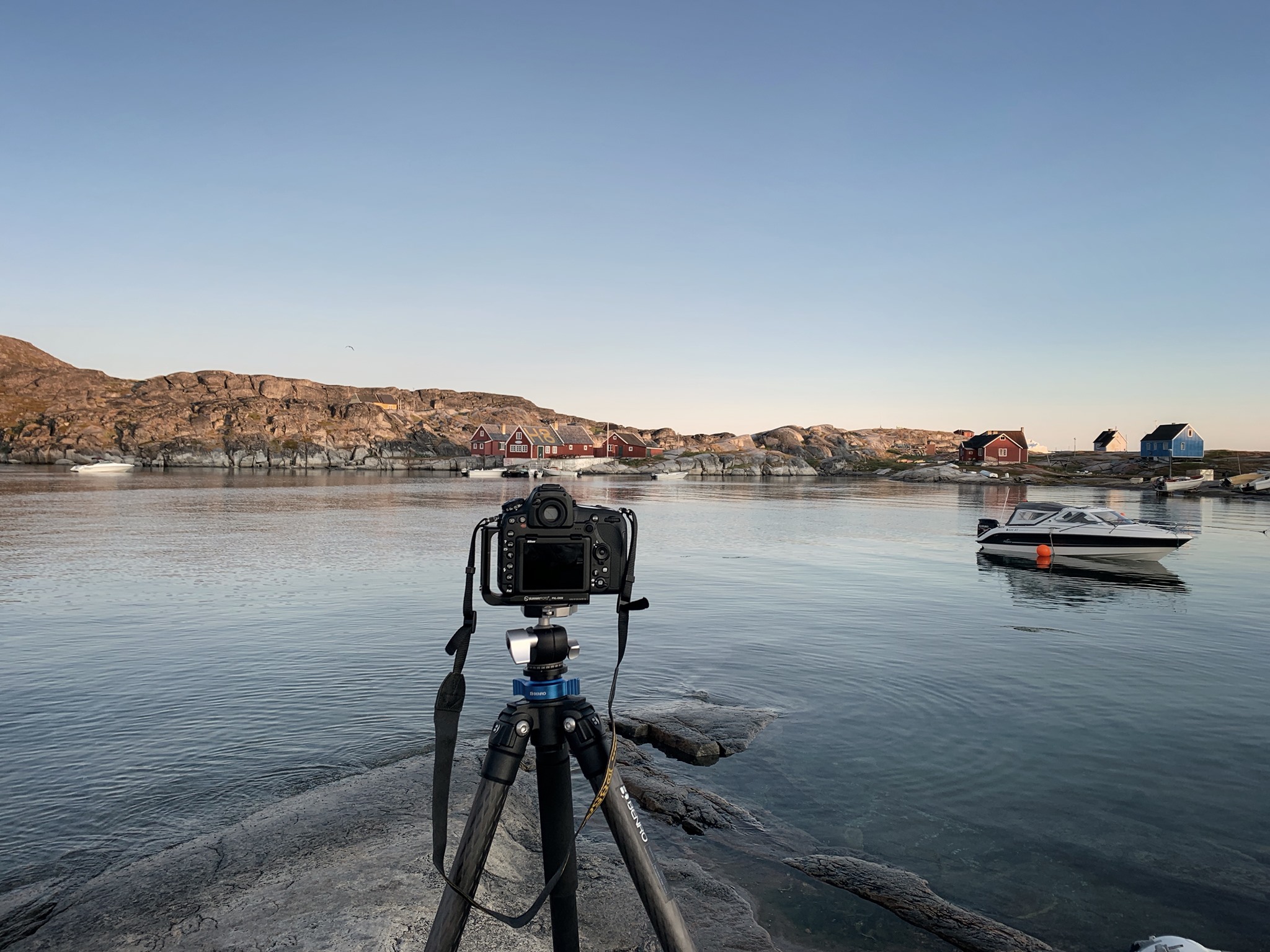 Shooting long exposures in Oqaatsut (Rodebaai).