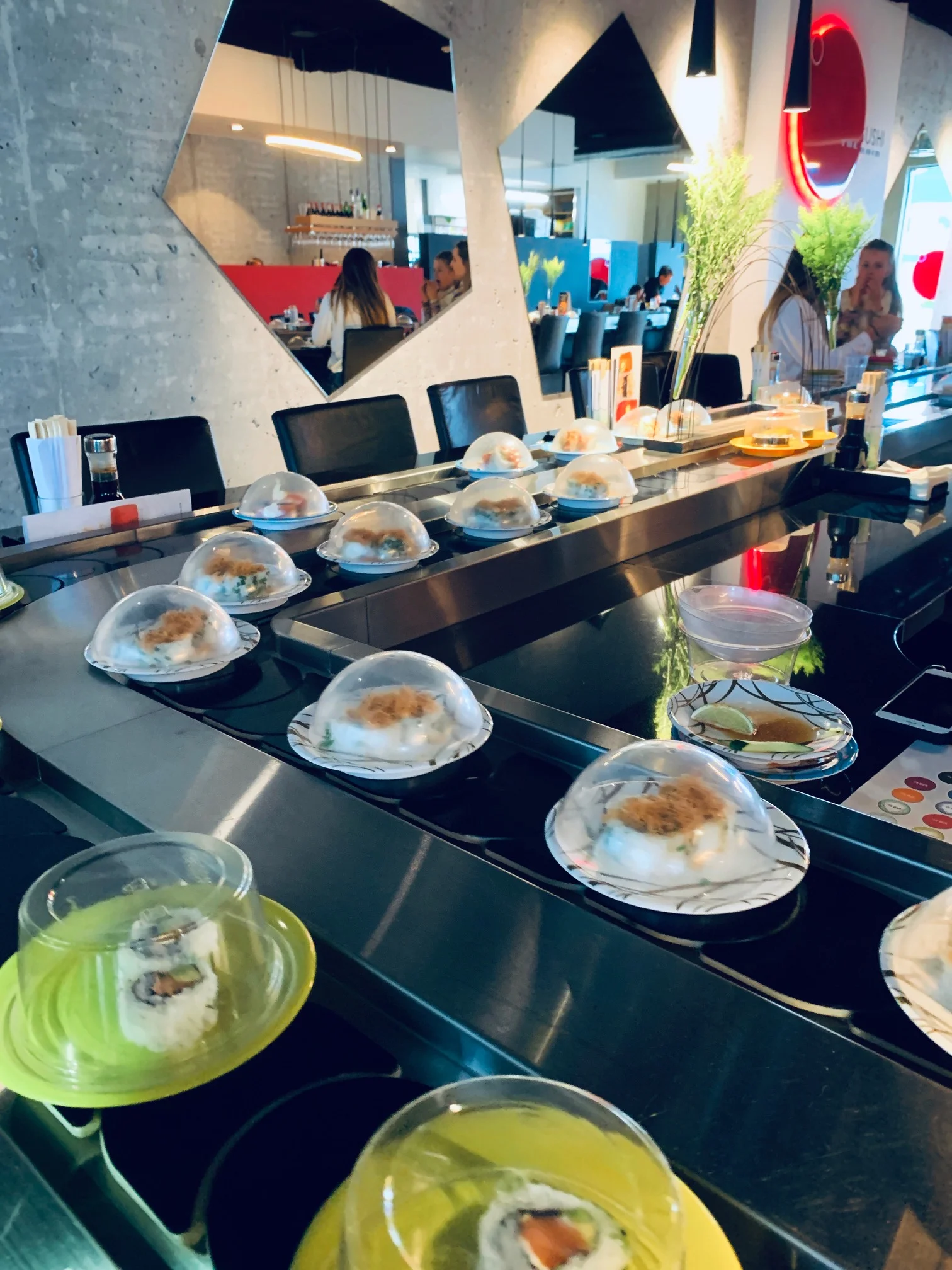 What better way (or more unexpectedly good way) to cheer ourselves up for being stuck in Reykjavik again than to have some conveyer-belt sushi?