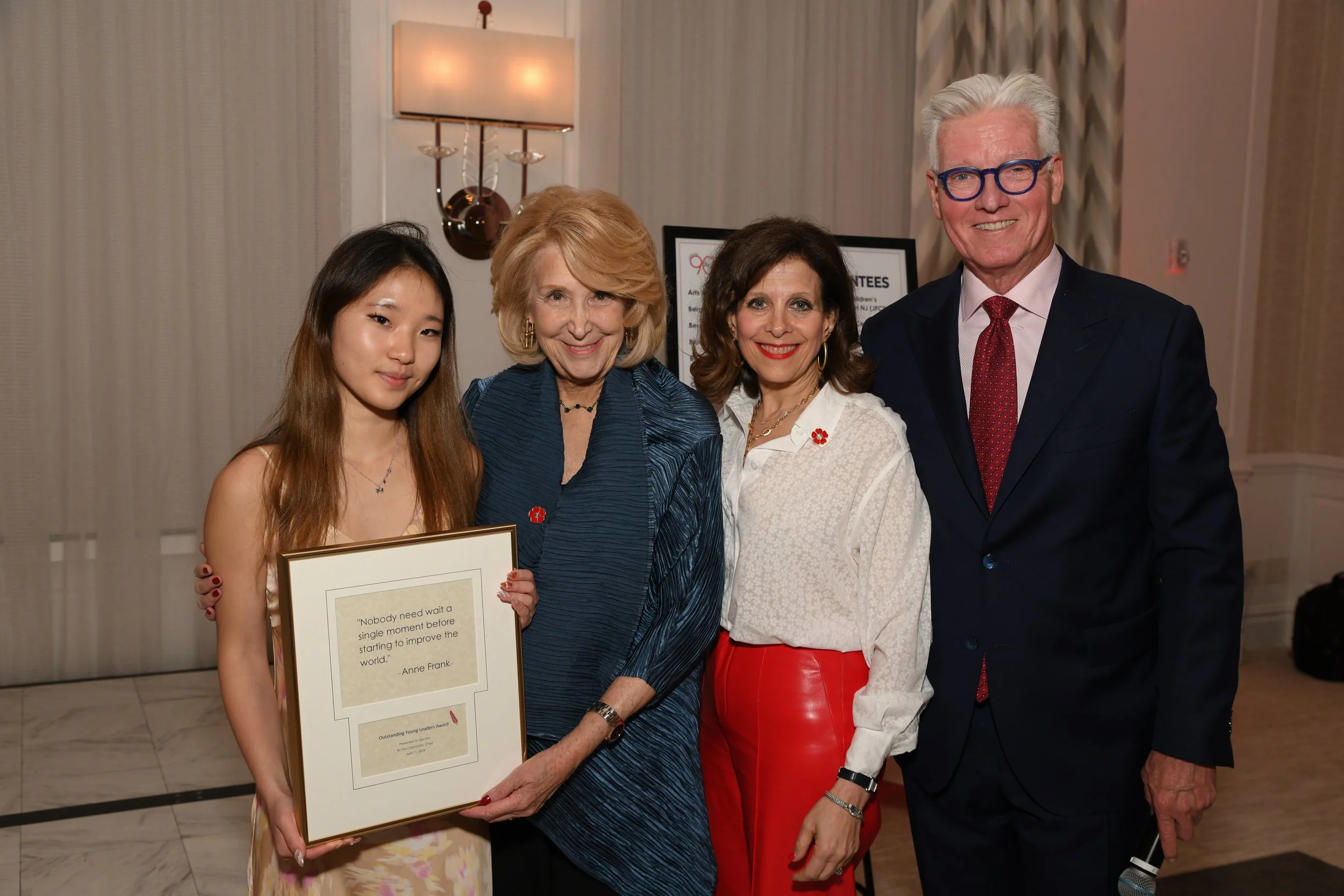3 HONOREE Gia Shin, Shelly Wimpfheimer, Franci Steinberg and Harry Martin.jpg